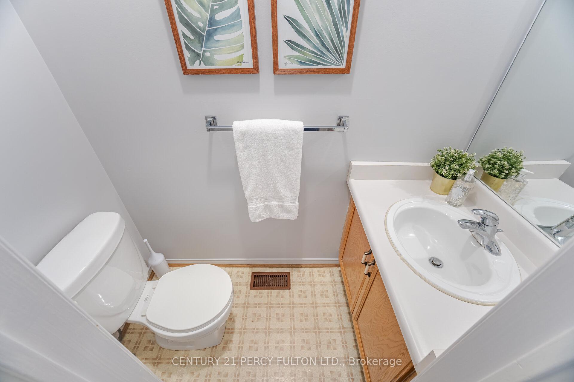 Photo 16 of 42 Bennett Avenue, Ajax, Central — HOMEH