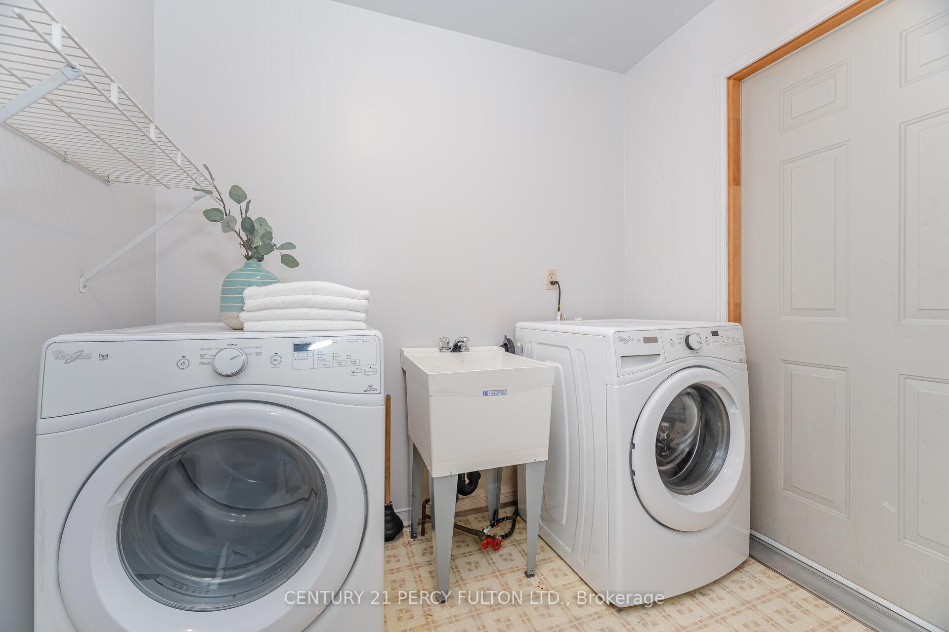 Photo 25 of 42 Bennett Avenue, Ajax, Central — HOMEH