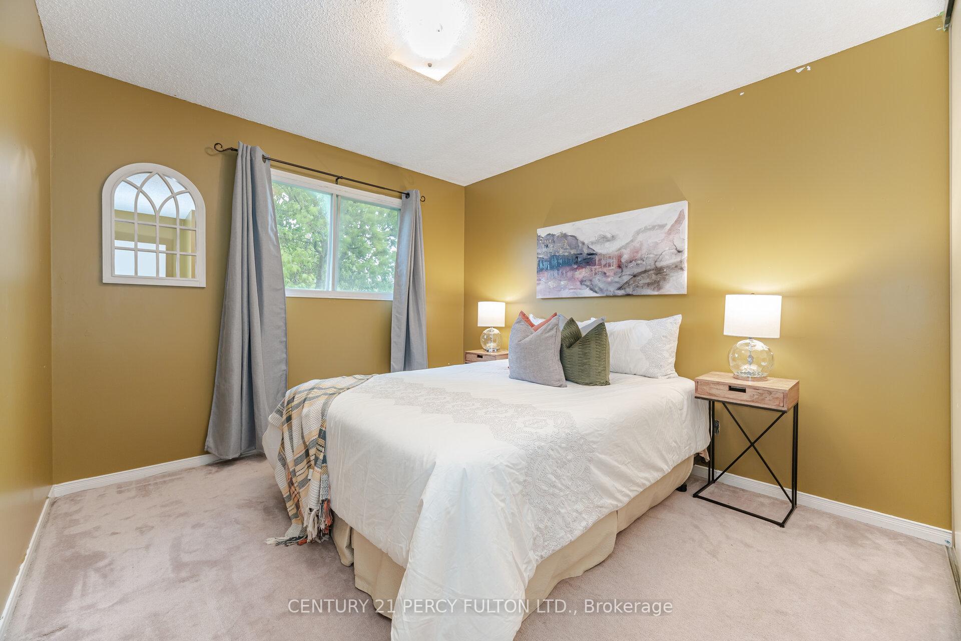 Photo 42 of 42 Bennett Avenue, Ajax, Central — HOMEH