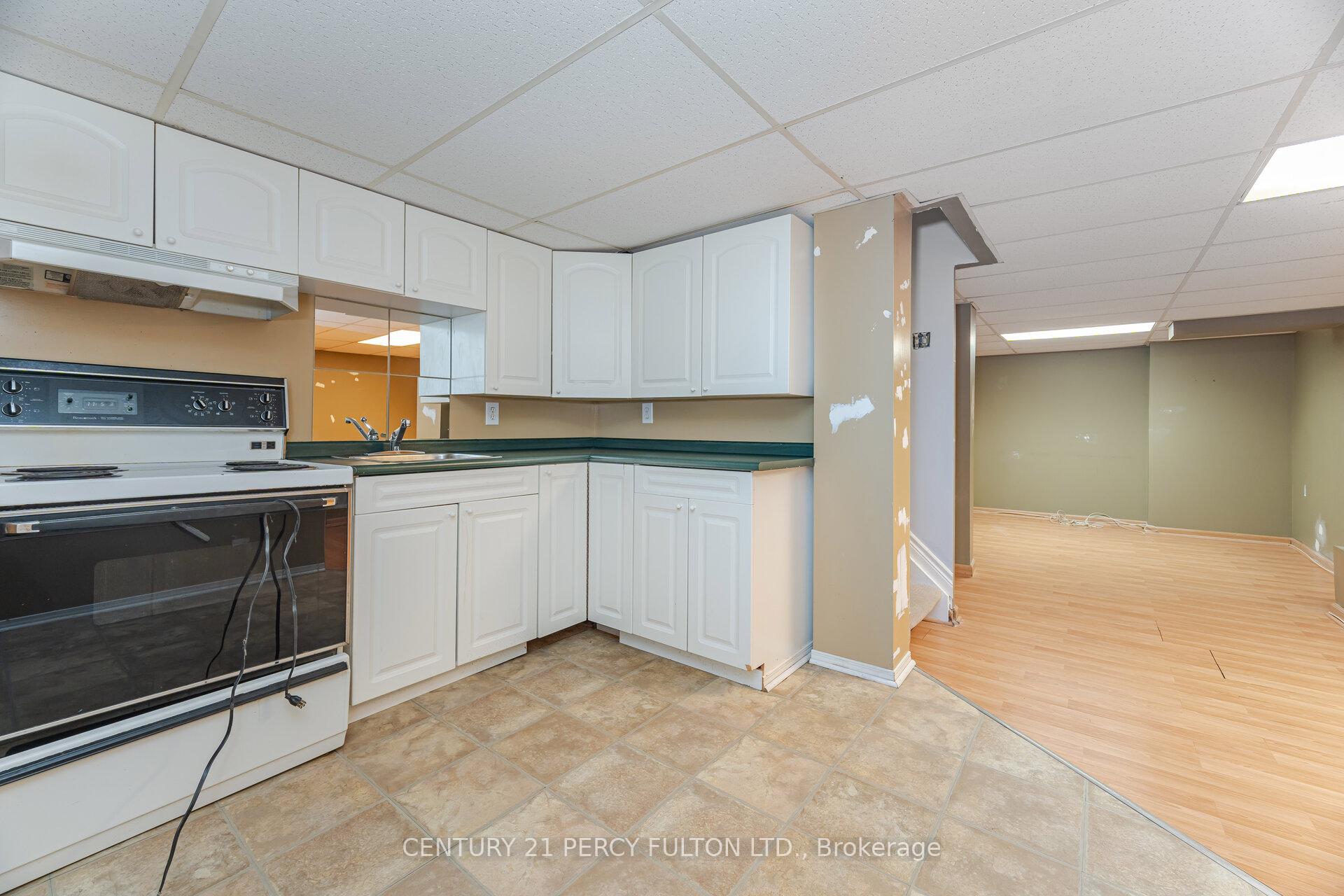 Photo 20 of 42 Bennett Avenue, Ajax, Central — HOMEH