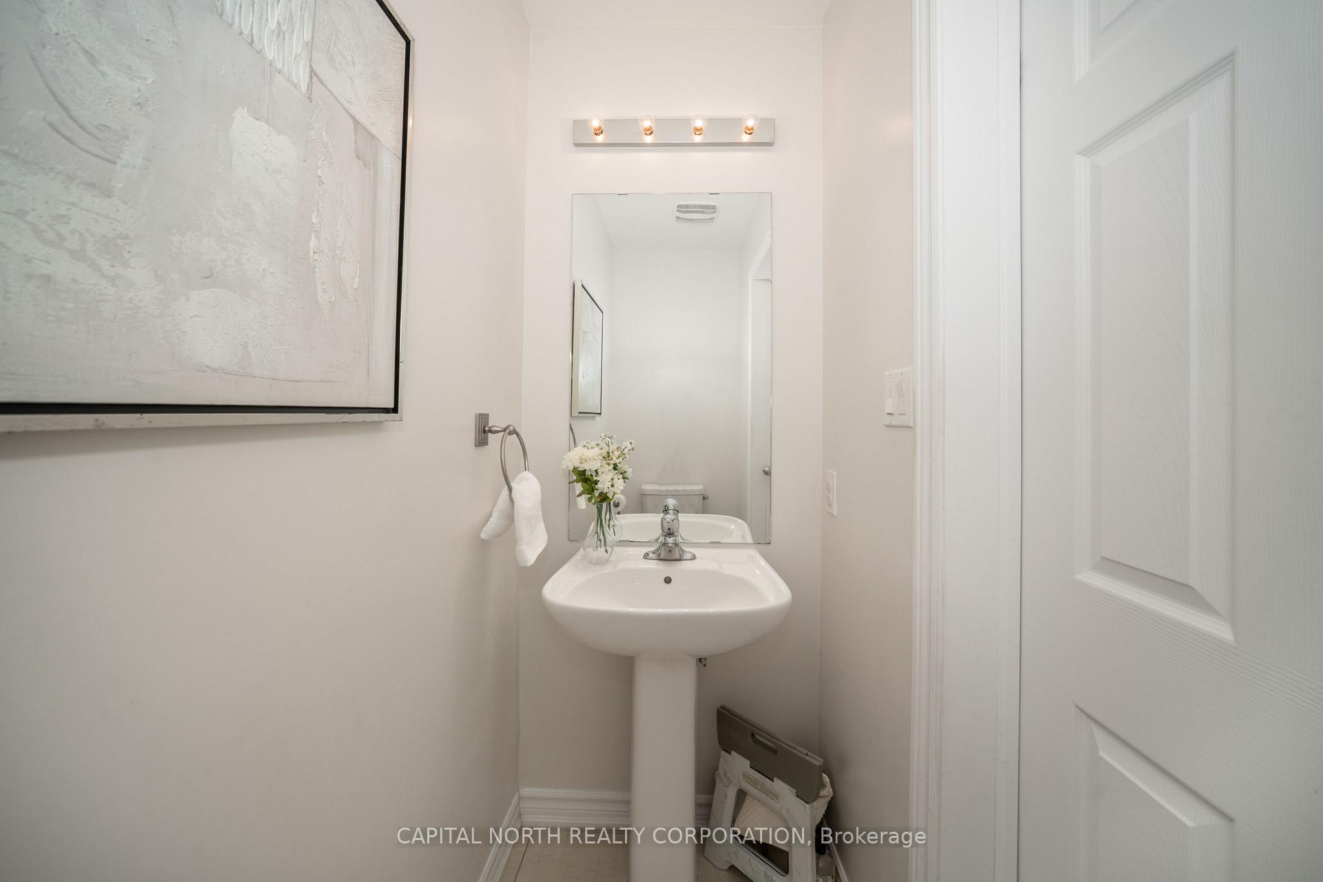 Photo 9 of 128 Sunset Terrace, Vaughan, Vellore Village — HOMEH