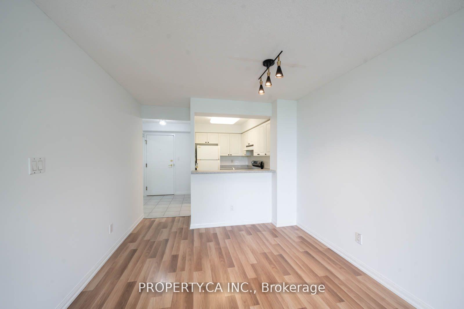 Photo 5 of Unit 603, 398 Eglinton Avenue E, Toronto, Mount Pleasant East — HOMEH