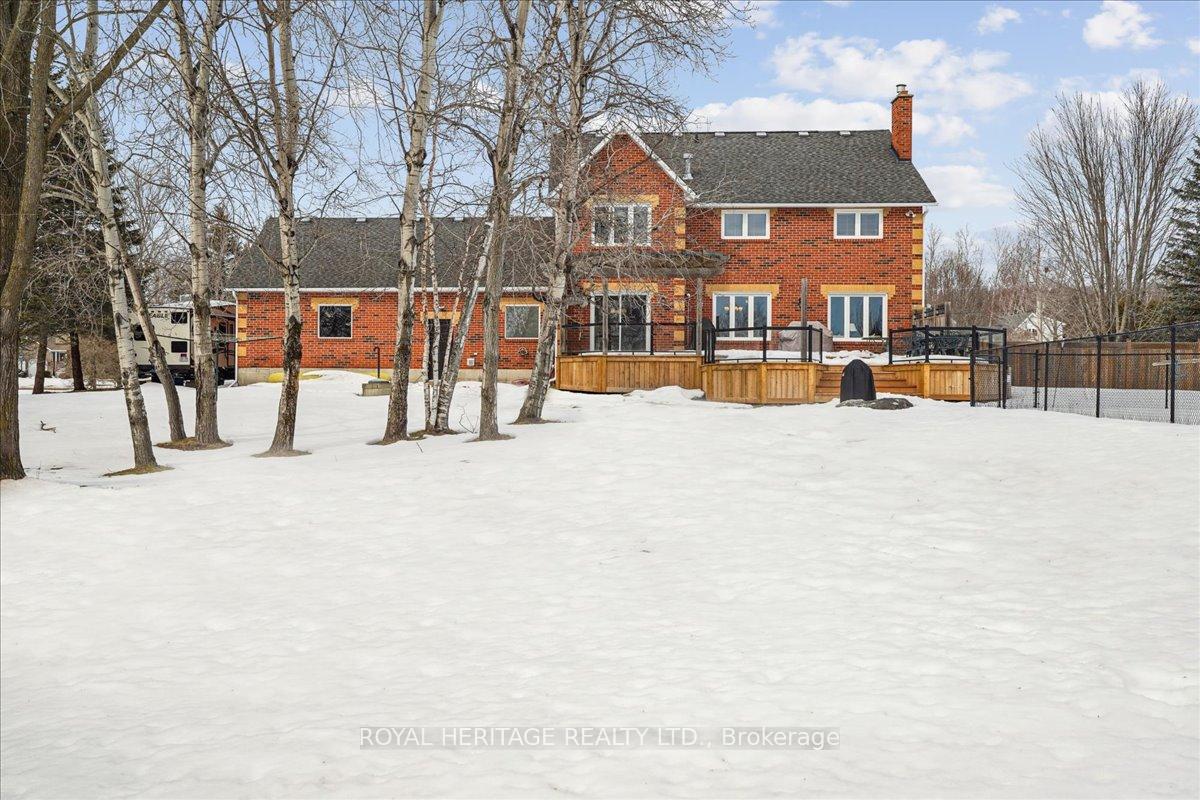 Photo 49 of 16 Stone Sound, Scugog, Port Perry — HOMEH