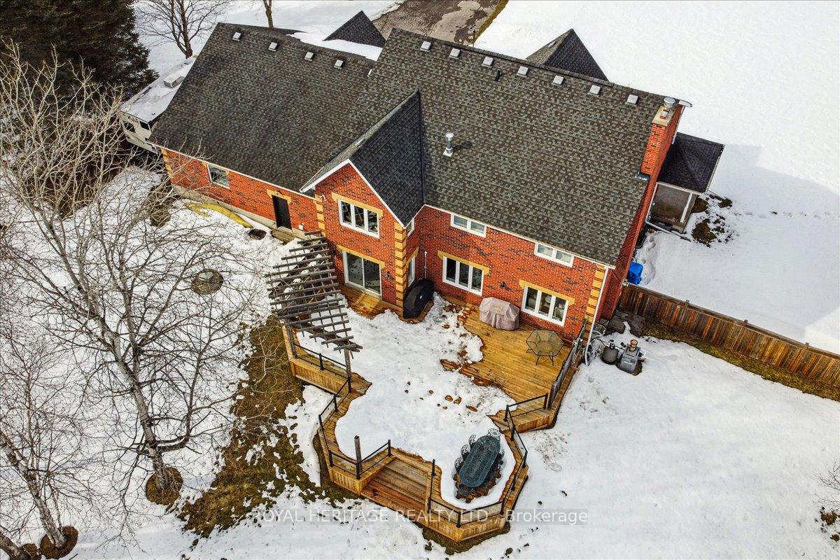 Photo 48 of 16 Stone Sound, Scugog, Port Perry — HOMEH