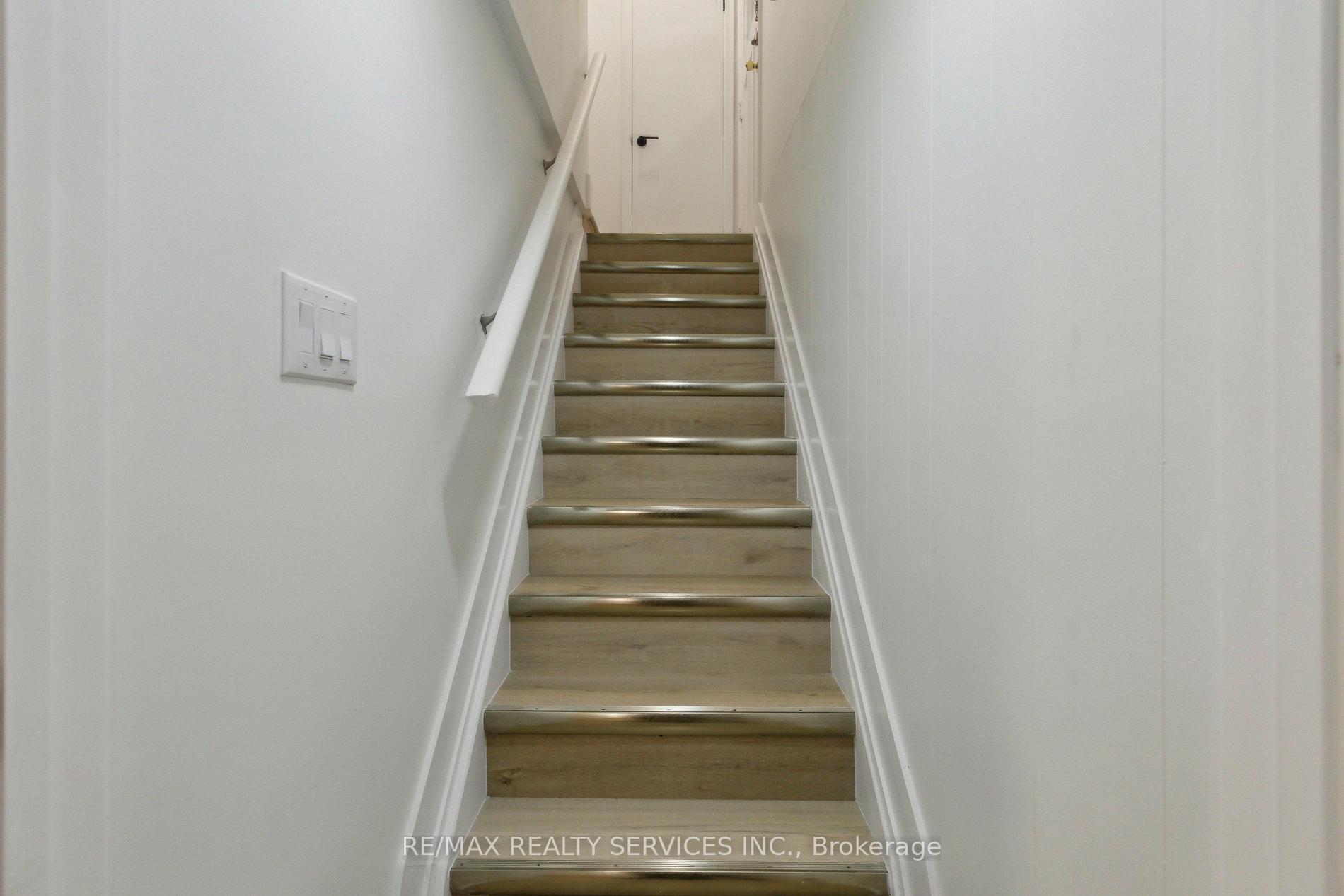 Photo 34 of 48 Chelsea Road, Kitchener — HOMEH