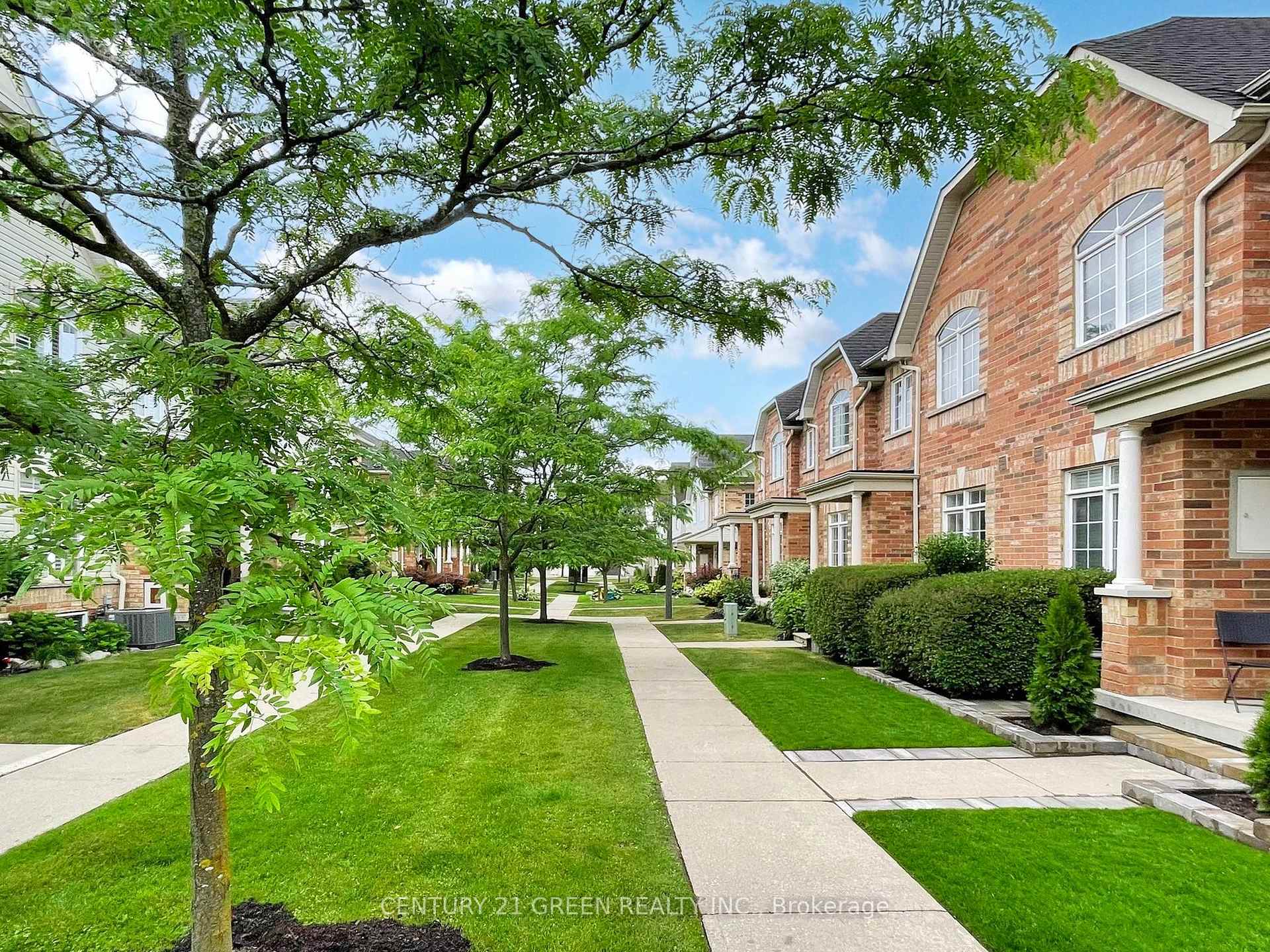 Photo 37 of 25 Wicker Park Way, Whitby, Pringle Creek — HOMEH