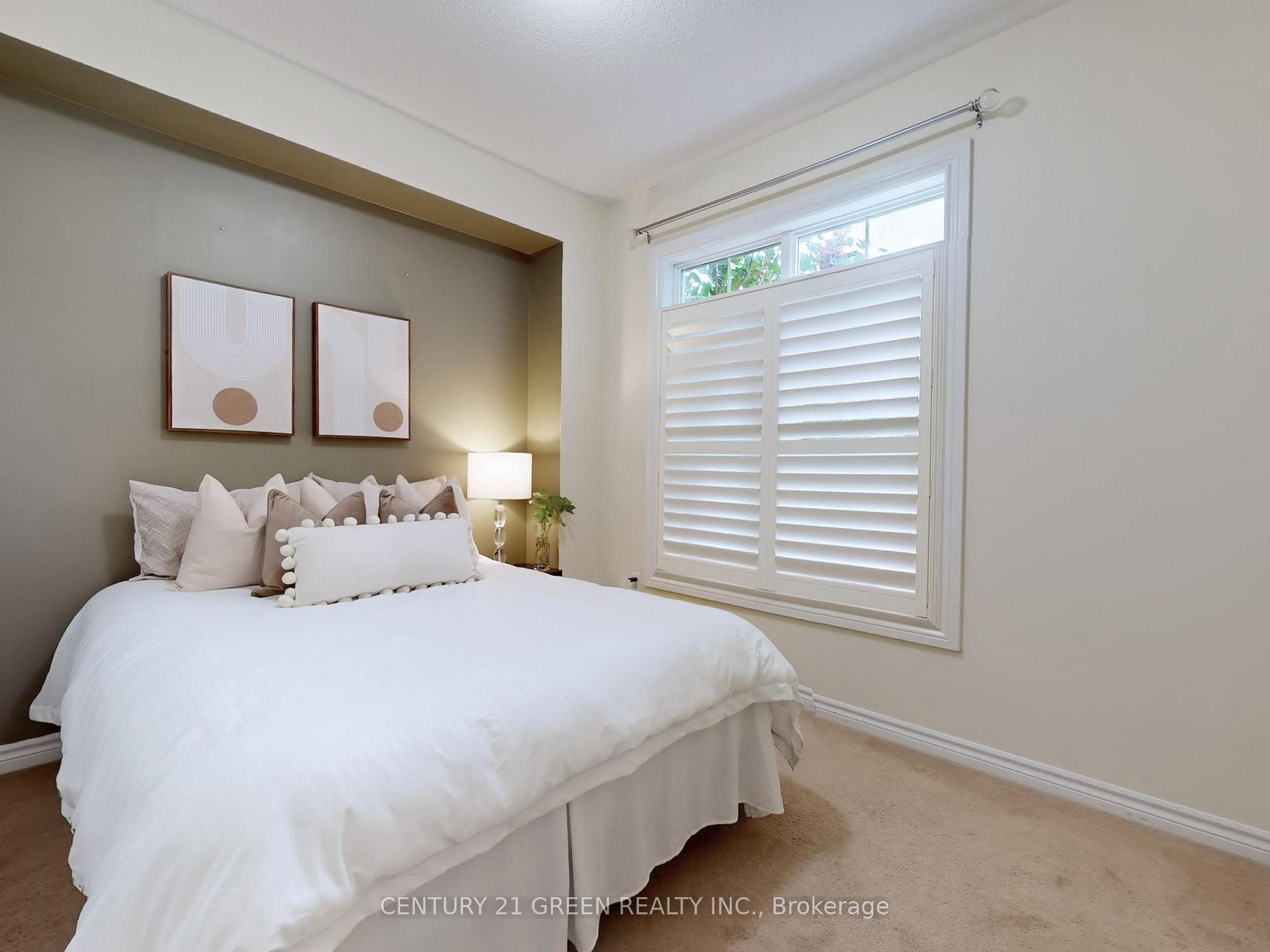 Photo 4 of 25 Wicker Park Way, Whitby, Pringle Creek — HOMEH