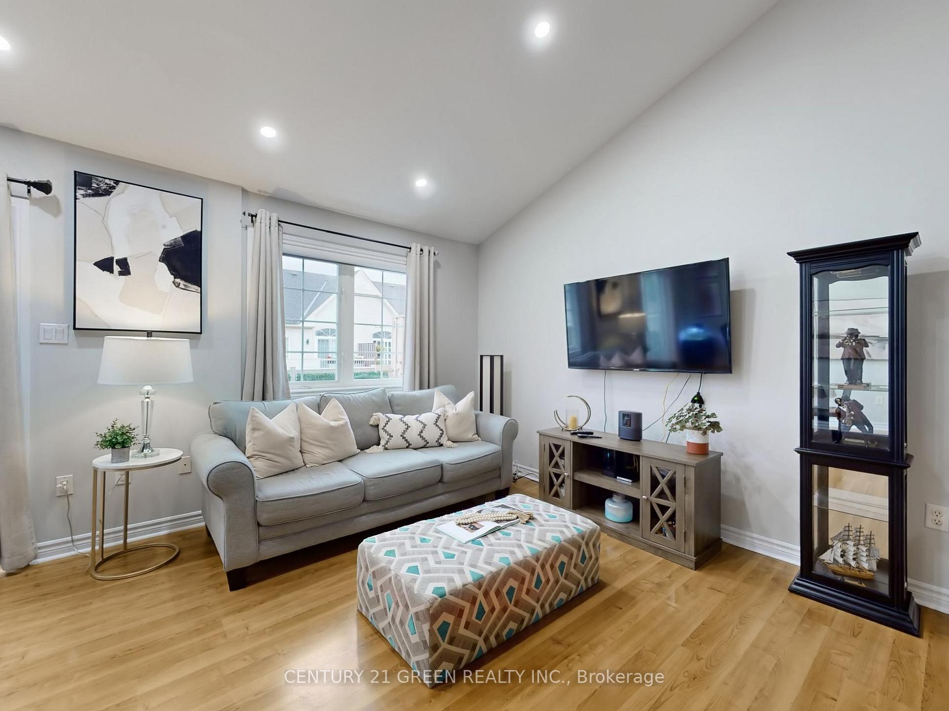 Photo 15 of 25 Wicker Park Way, Whitby, Pringle Creek — HOMEH