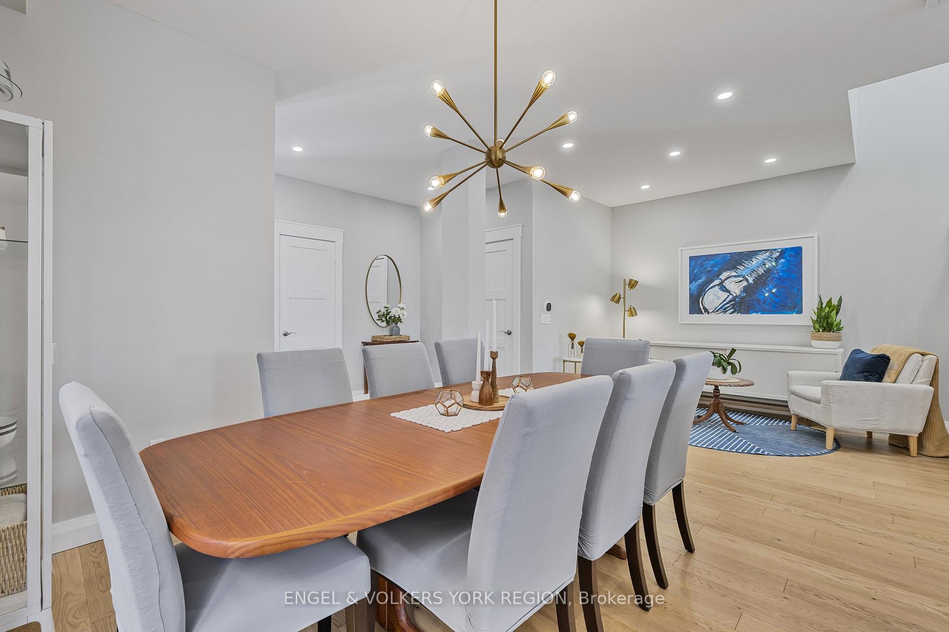Photo 13 of 46 Ballymore Drive, Aurora, Bayview Wellington — HOMEH