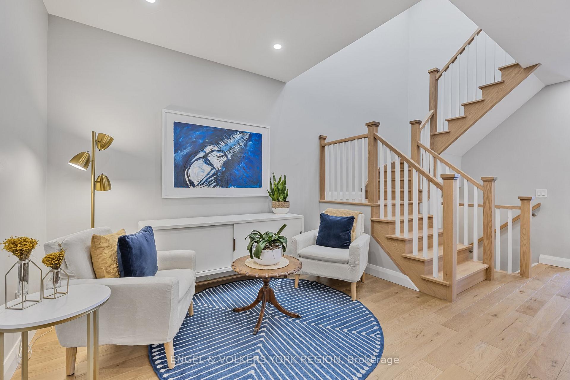 Photo 5 of 46 Ballymore Drive, Aurora, Bayview Wellington — HOMEH