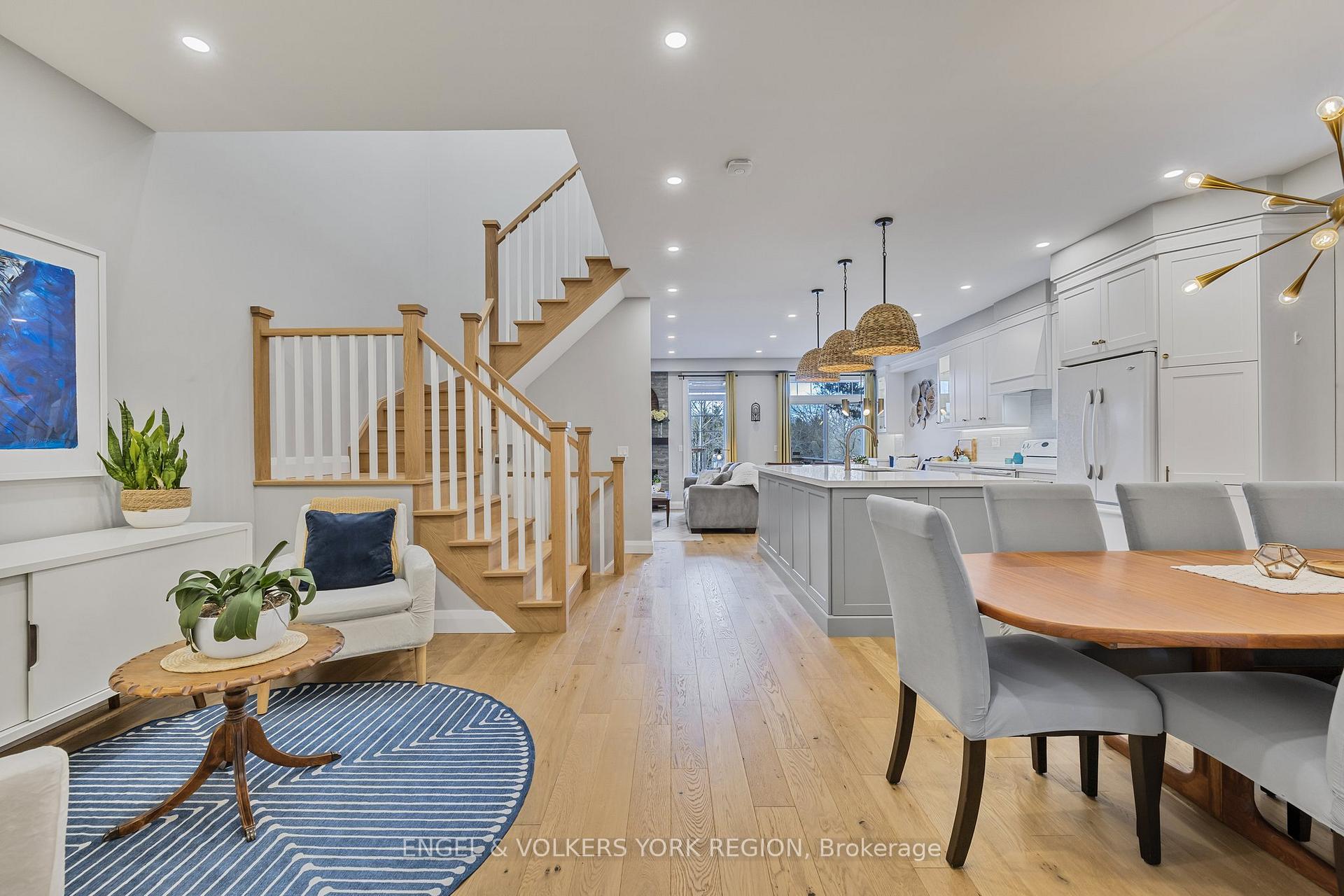 Photo 21 of 46 Ballymore Drive, Aurora, Bayview Wellington — HOMEH