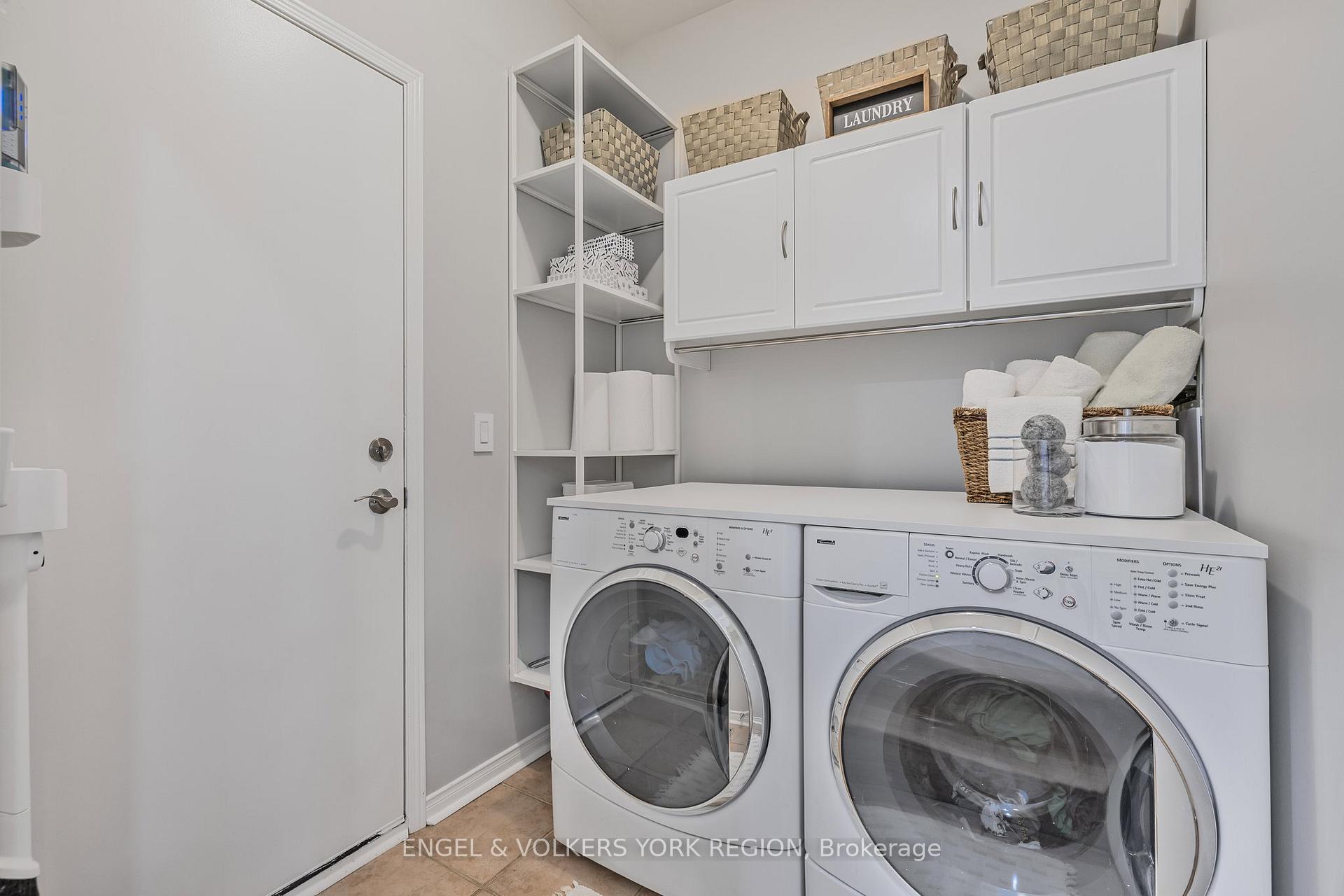 Photo 27 of 46 Ballymore Drive, Aurora, Bayview Wellington — HOMEH
