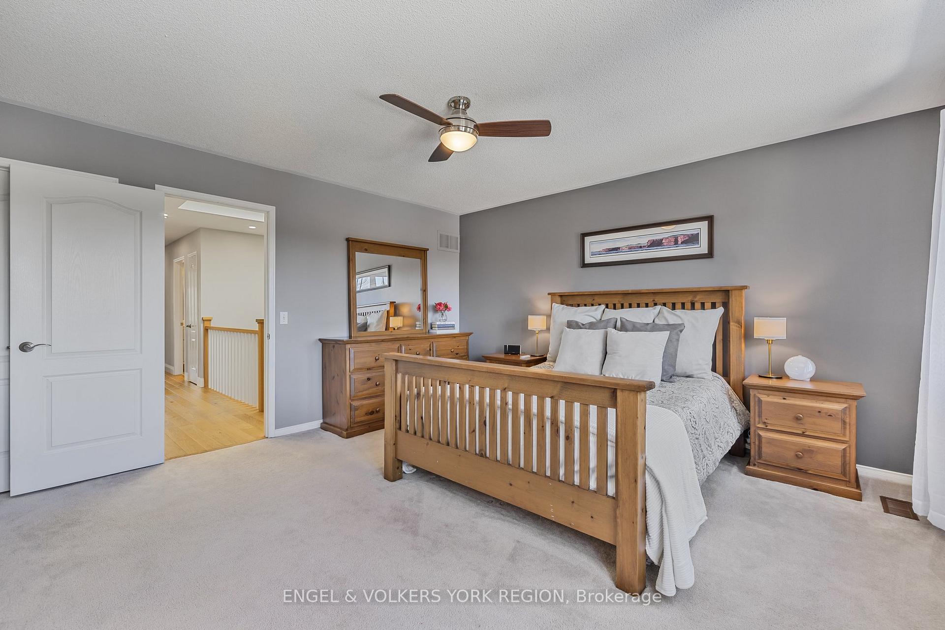 Photo 22 of 46 Ballymore Drive, Aurora, Bayview Wellington — HOMEH