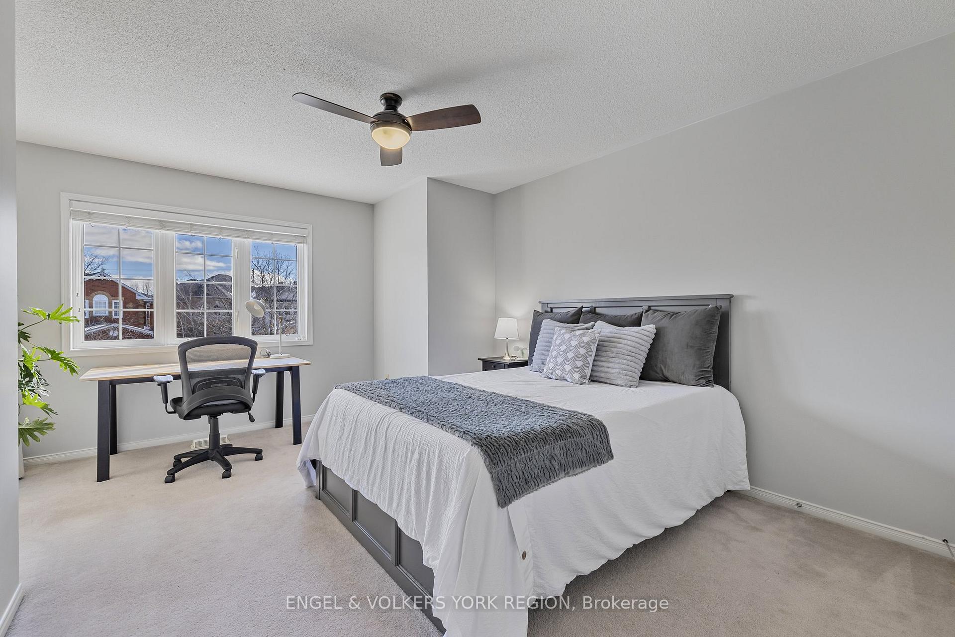 Photo 32 of 46 Ballymore Drive, Aurora, Bayview Wellington — HOMEH
