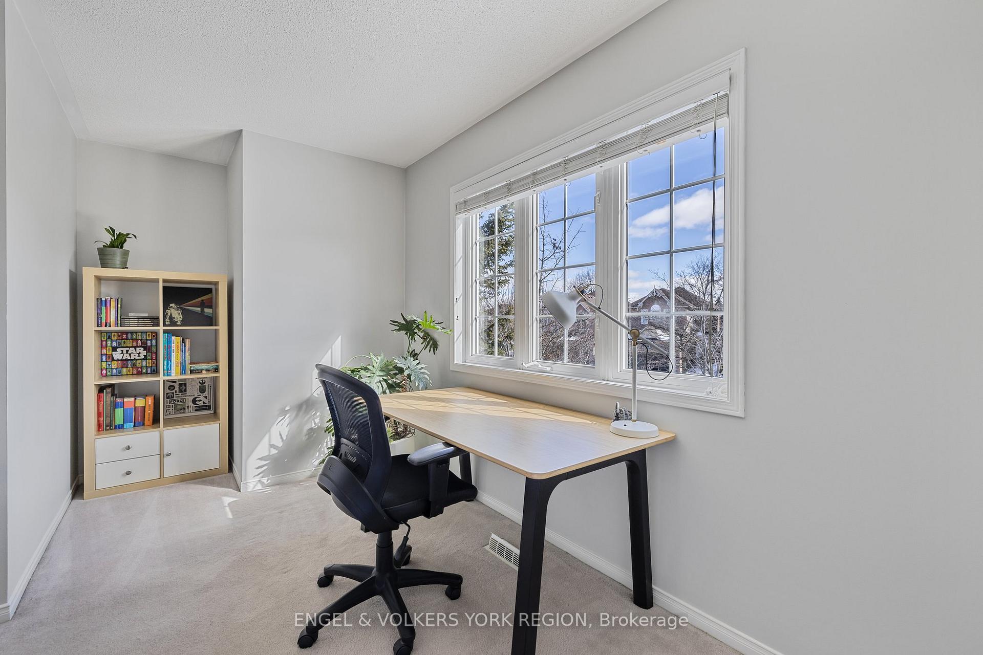 Photo 36 of 46 Ballymore Drive, Aurora, Bayview Wellington — HOMEH