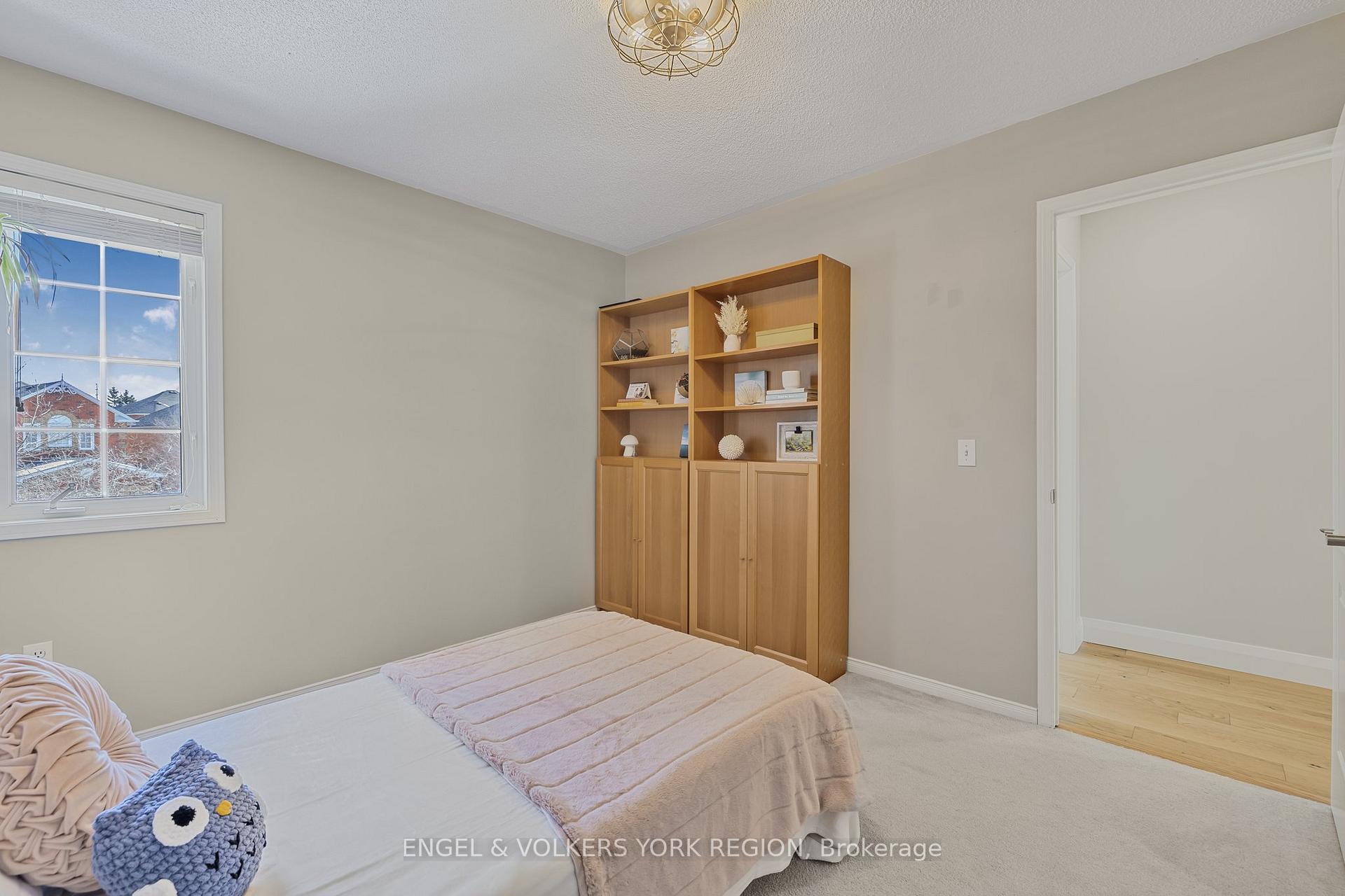 Photo 45 of 46 Ballymore Drive, Aurora, Bayview Wellington — HOMEH