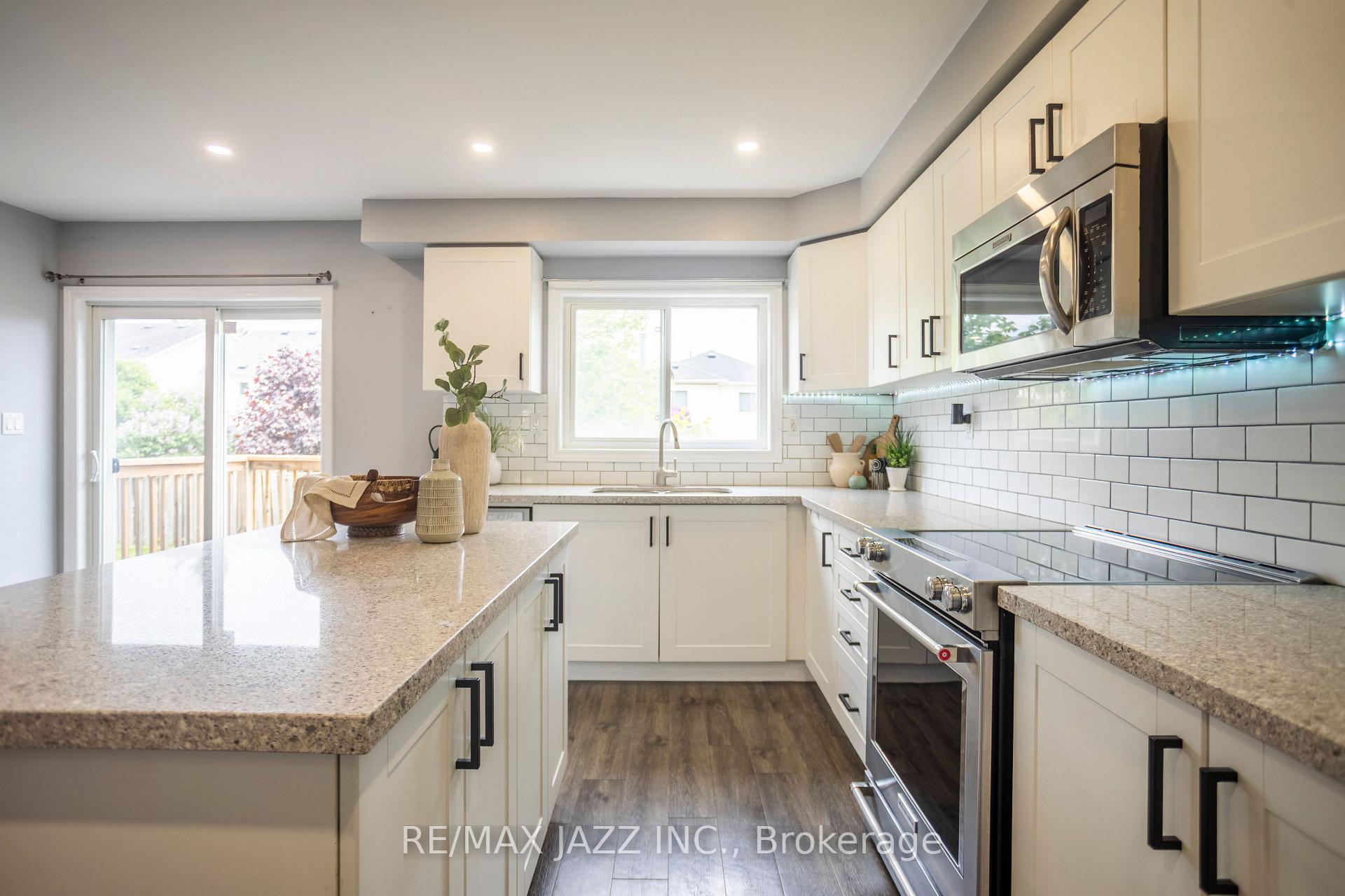 Photo 21 of 61 Markham Trail, Clarington, Bowmanville — HOMEH