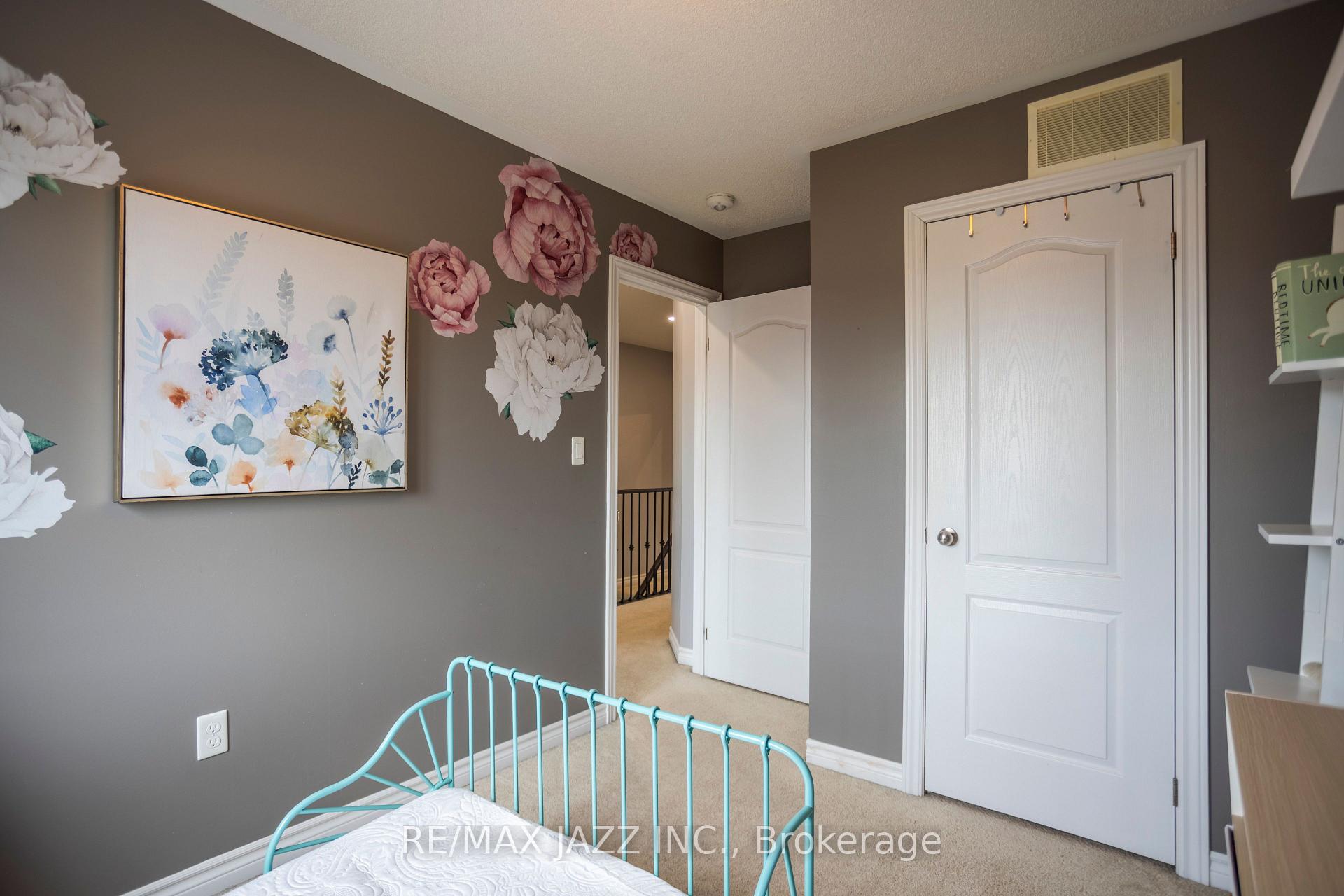 Photo 29 of 61 Markham Trail, Clarington, Bowmanville — HOMEH