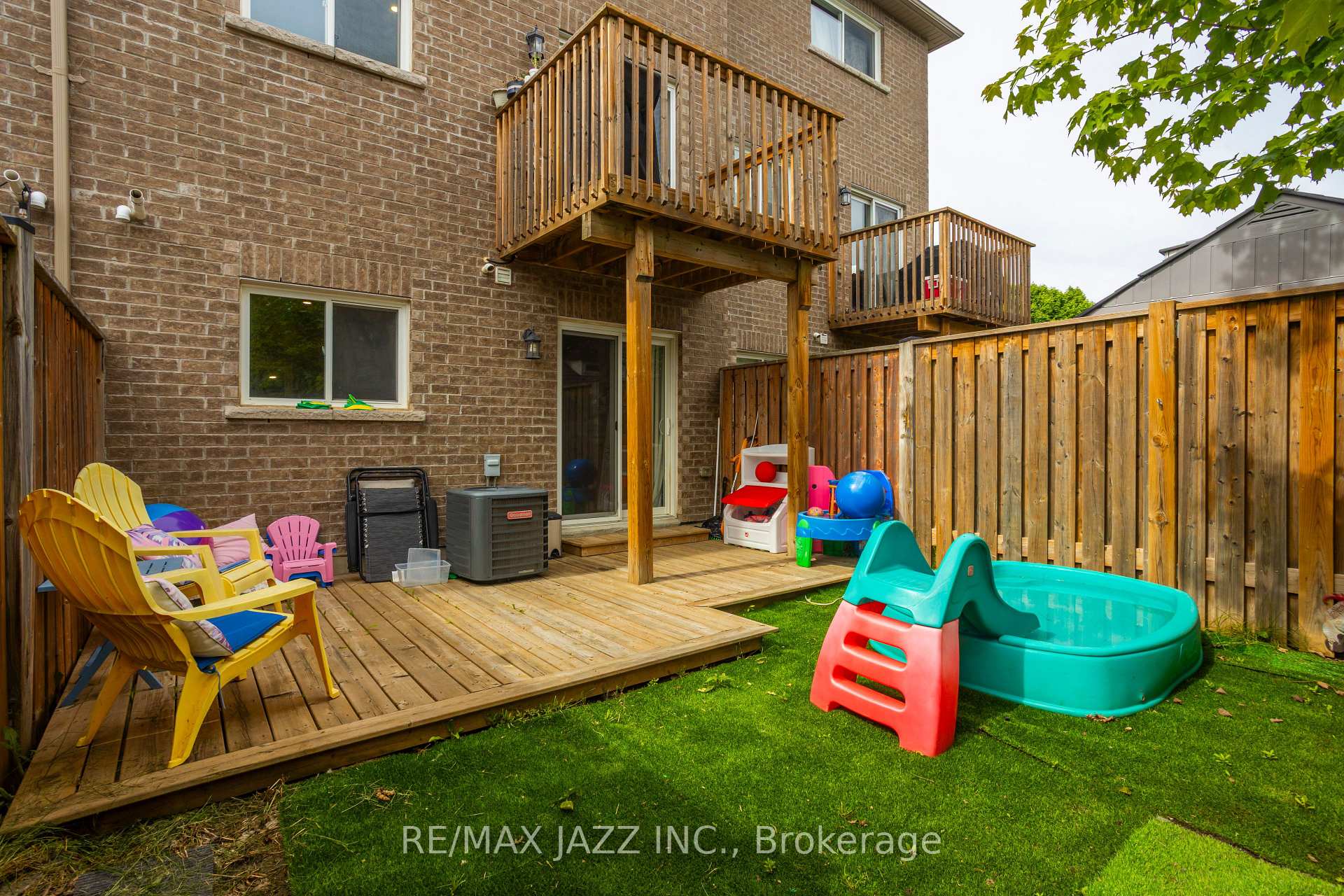 Photo 27 of 61 Markham Trail, Clarington, Bowmanville — HOMEH