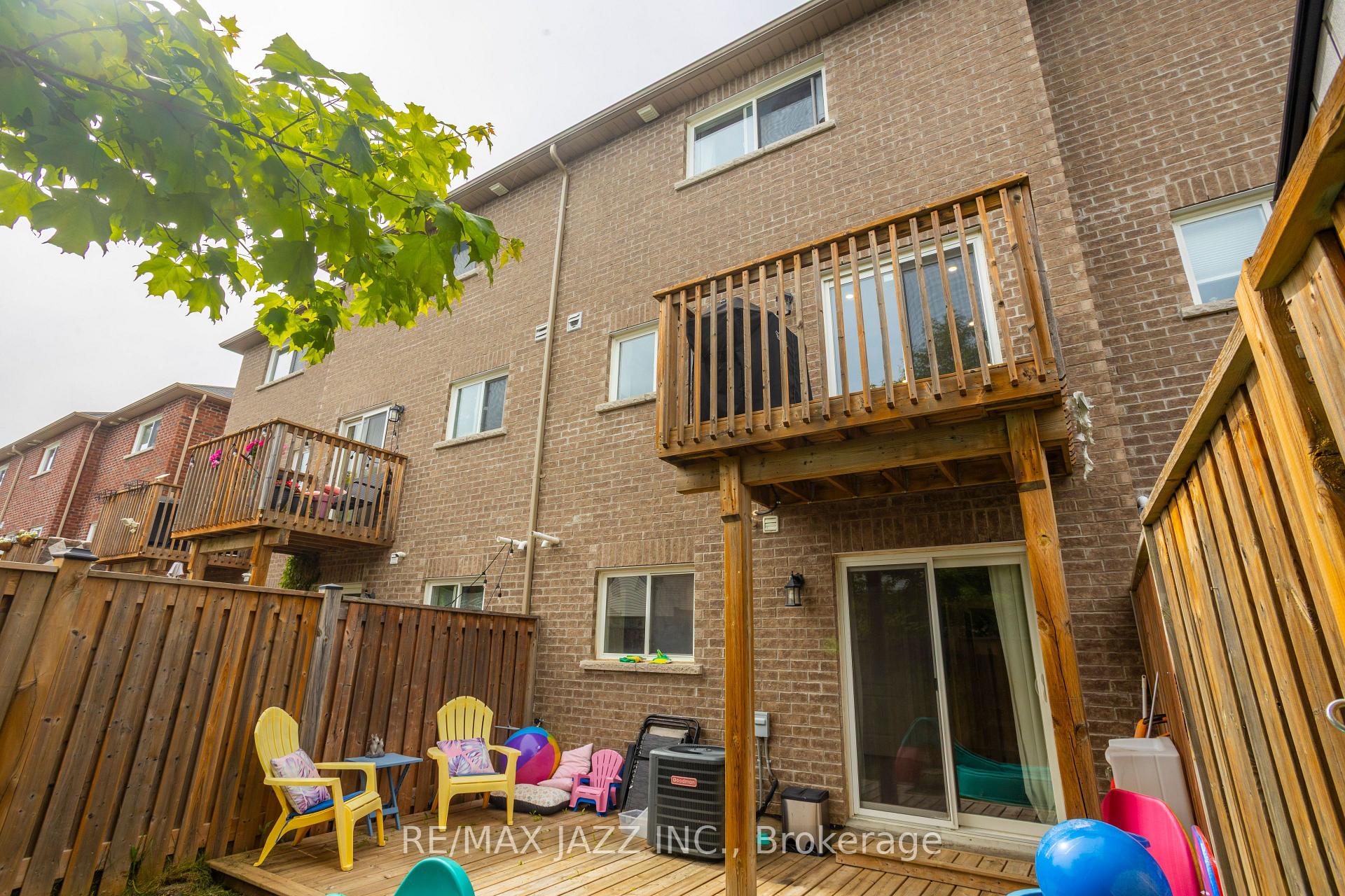 Photo 30 of 61 Markham Trail, Clarington, Bowmanville — HOMEH