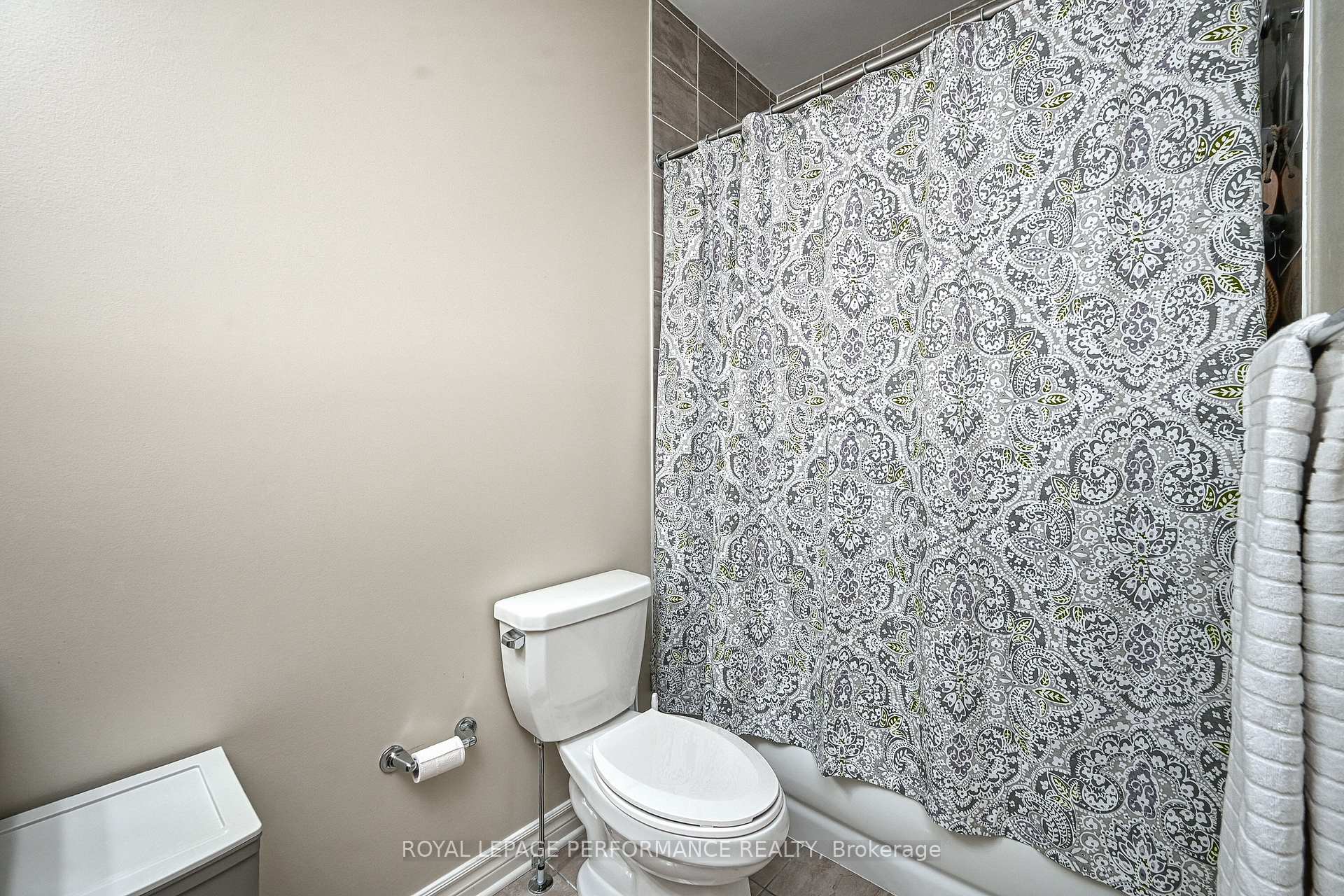 Photo 28 of 129 Hickstead Way, Ottawa, Stittsville (South) — HOMEH