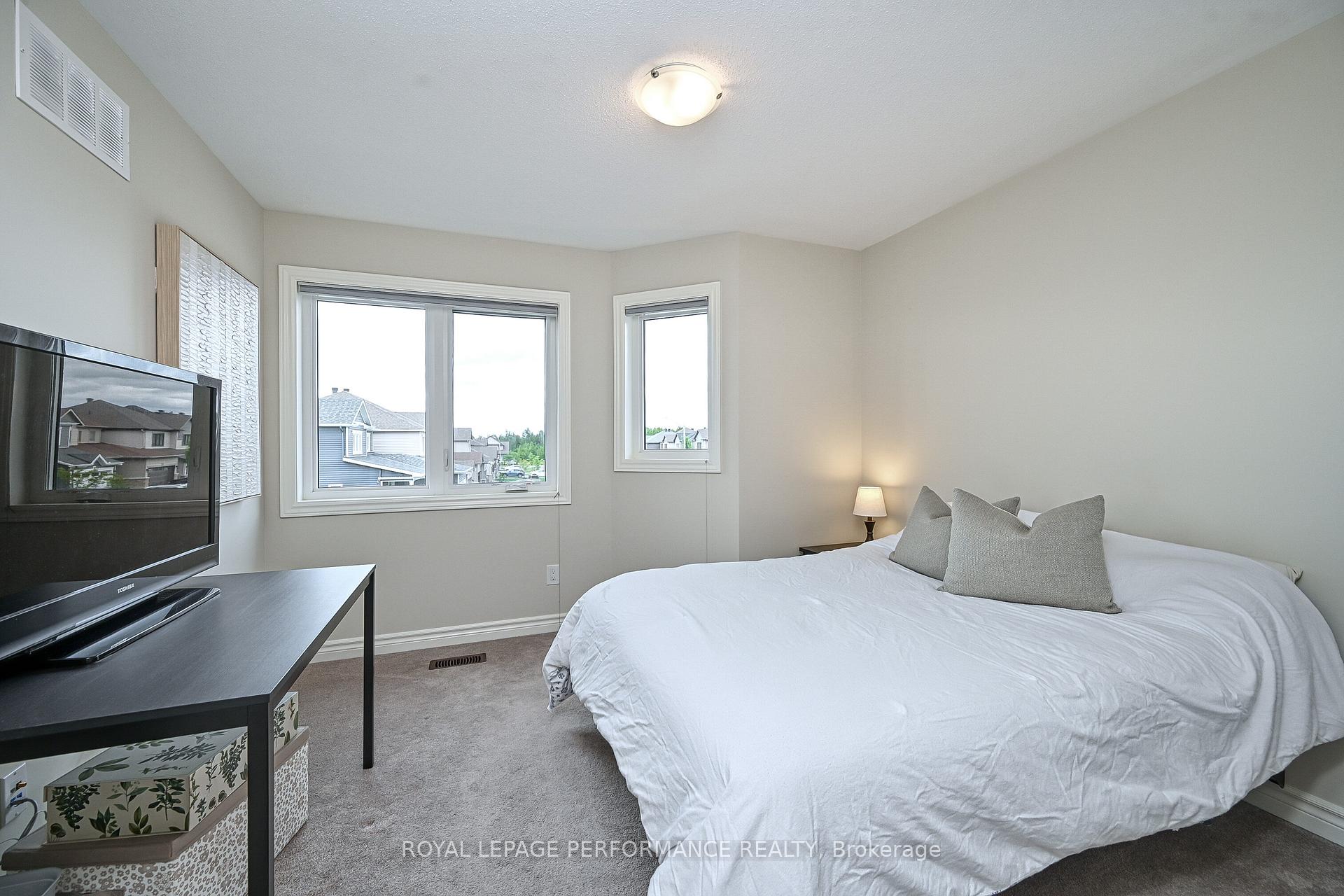 Photo 34 of 129 Hickstead Way, Ottawa, Stittsville (South) — HOMEH