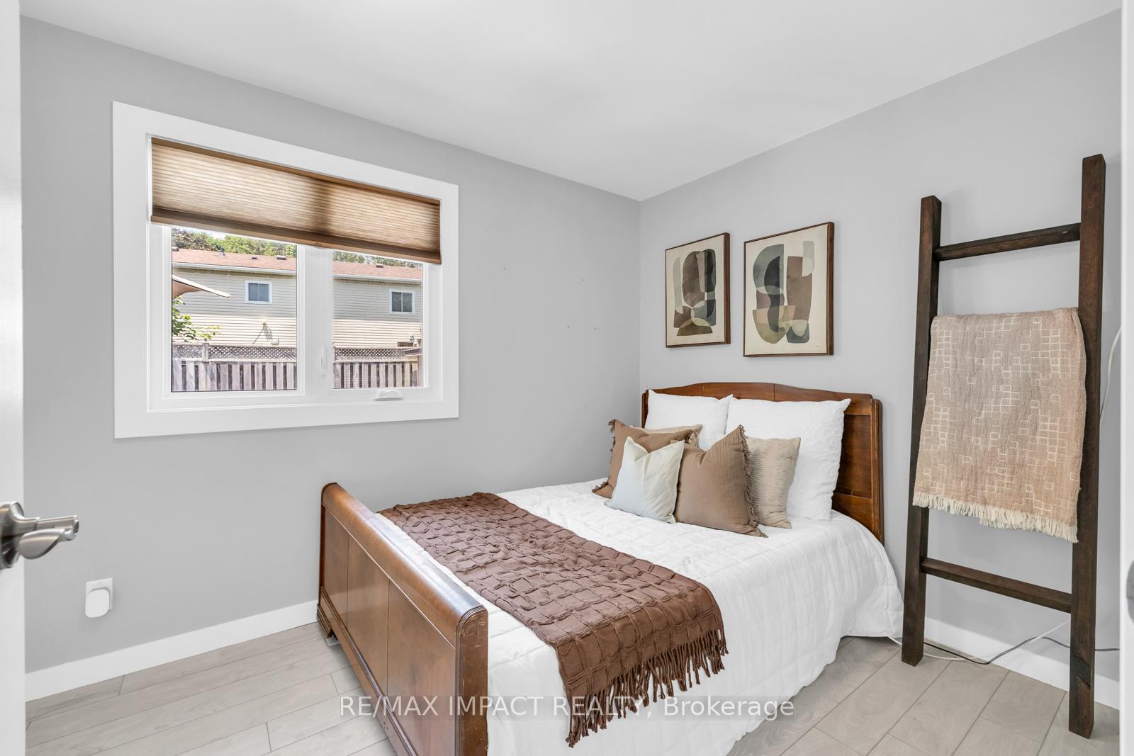 Photo 10 of 61 Peters Pike, Clarington, Orono — HOMEH