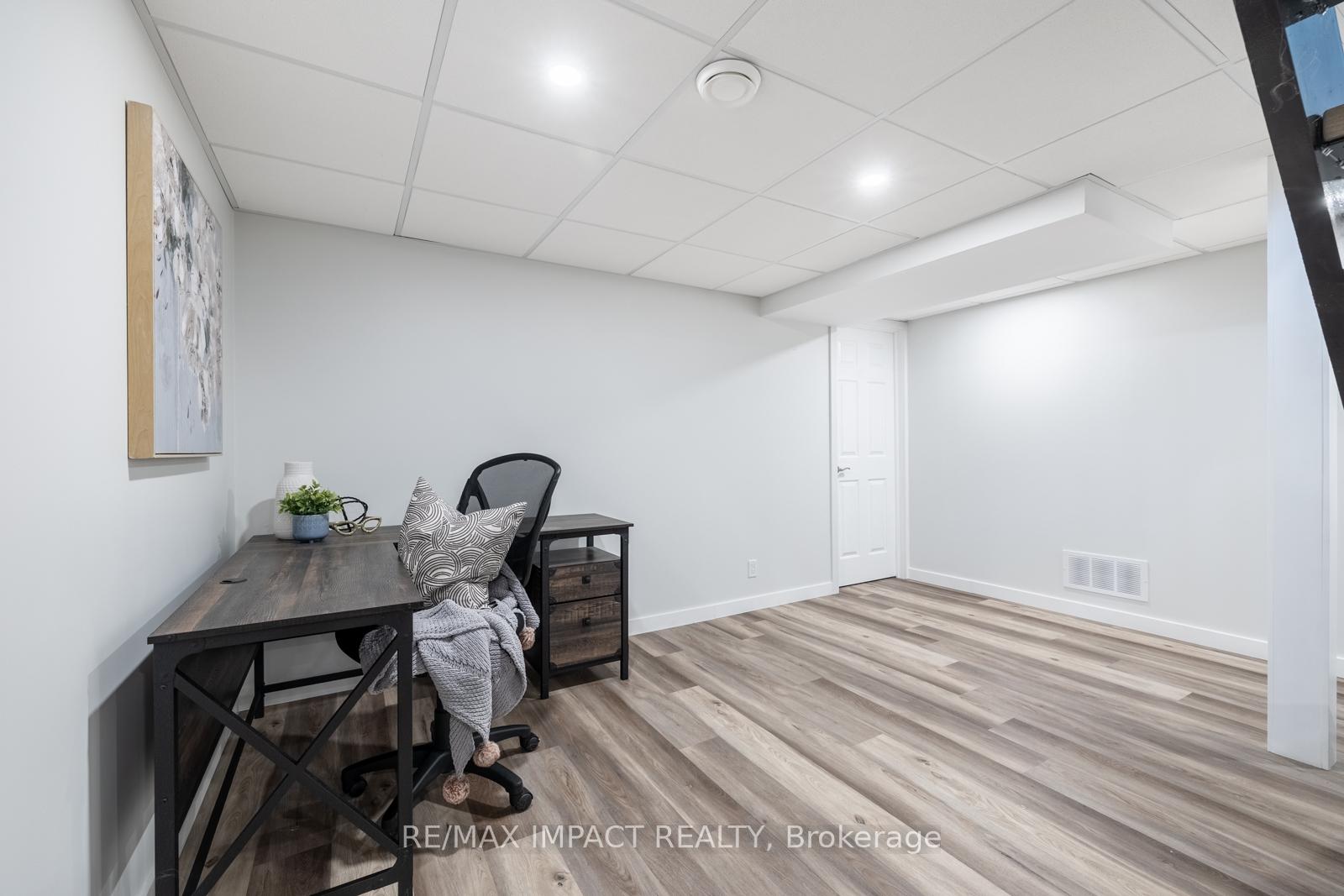 Photo 25 of 61 Peters Pike, Clarington, Orono — HOMEH