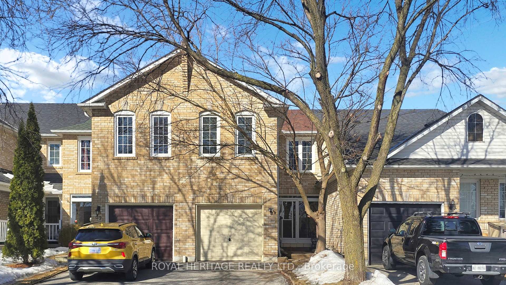 Photo 4 of 64 Booth Crescent, Ajax, Central — HOMEH