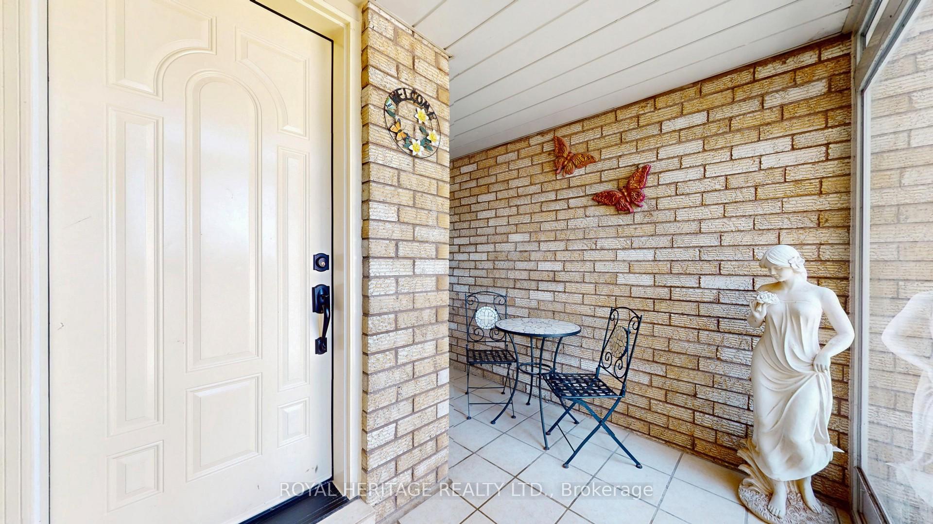 Photo 3 of 64 Booth Crescent, Ajax, Central — HOMEH
