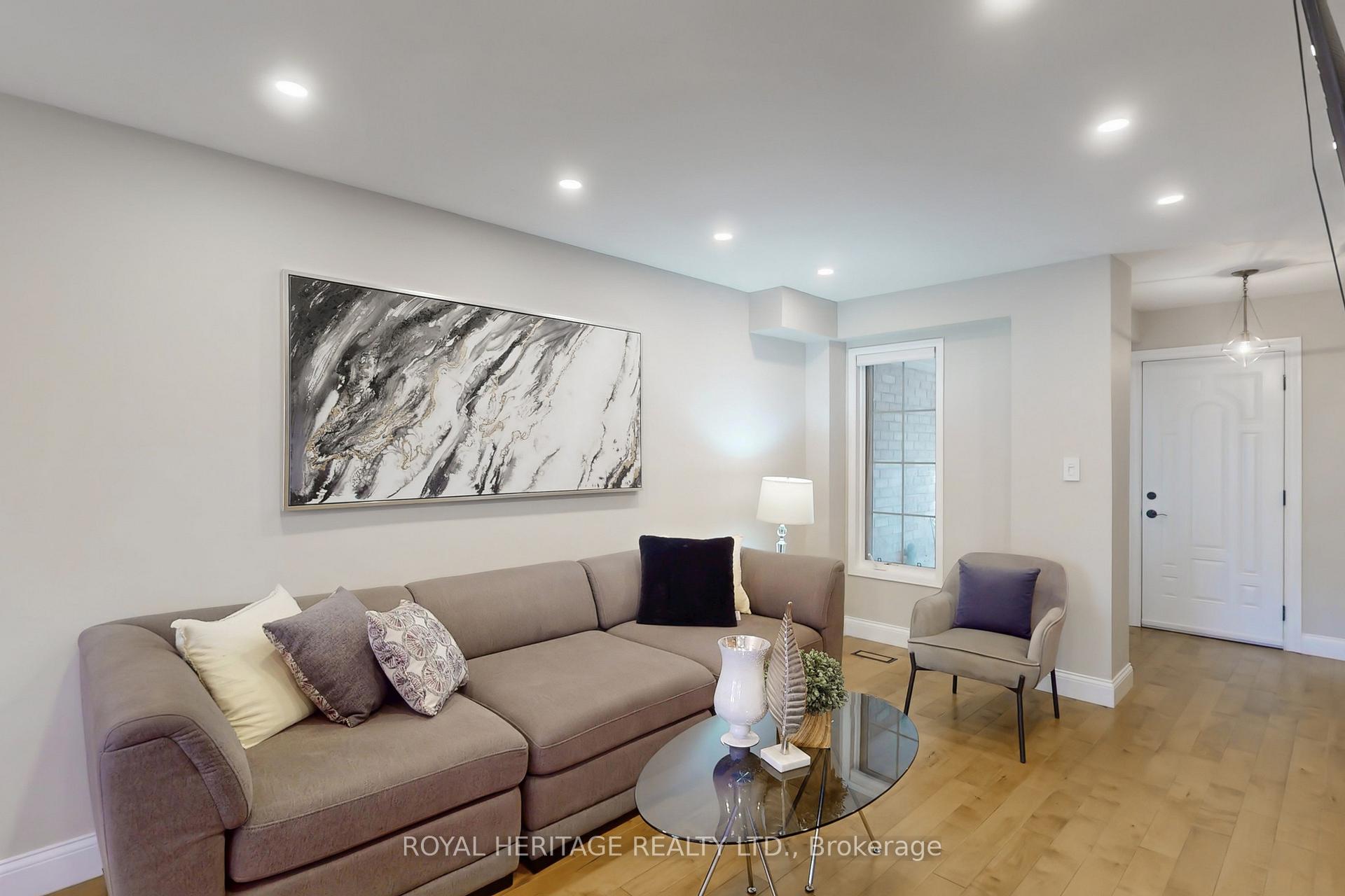 Photo 10 of 64 Booth Crescent, Ajax, Central — HOMEH