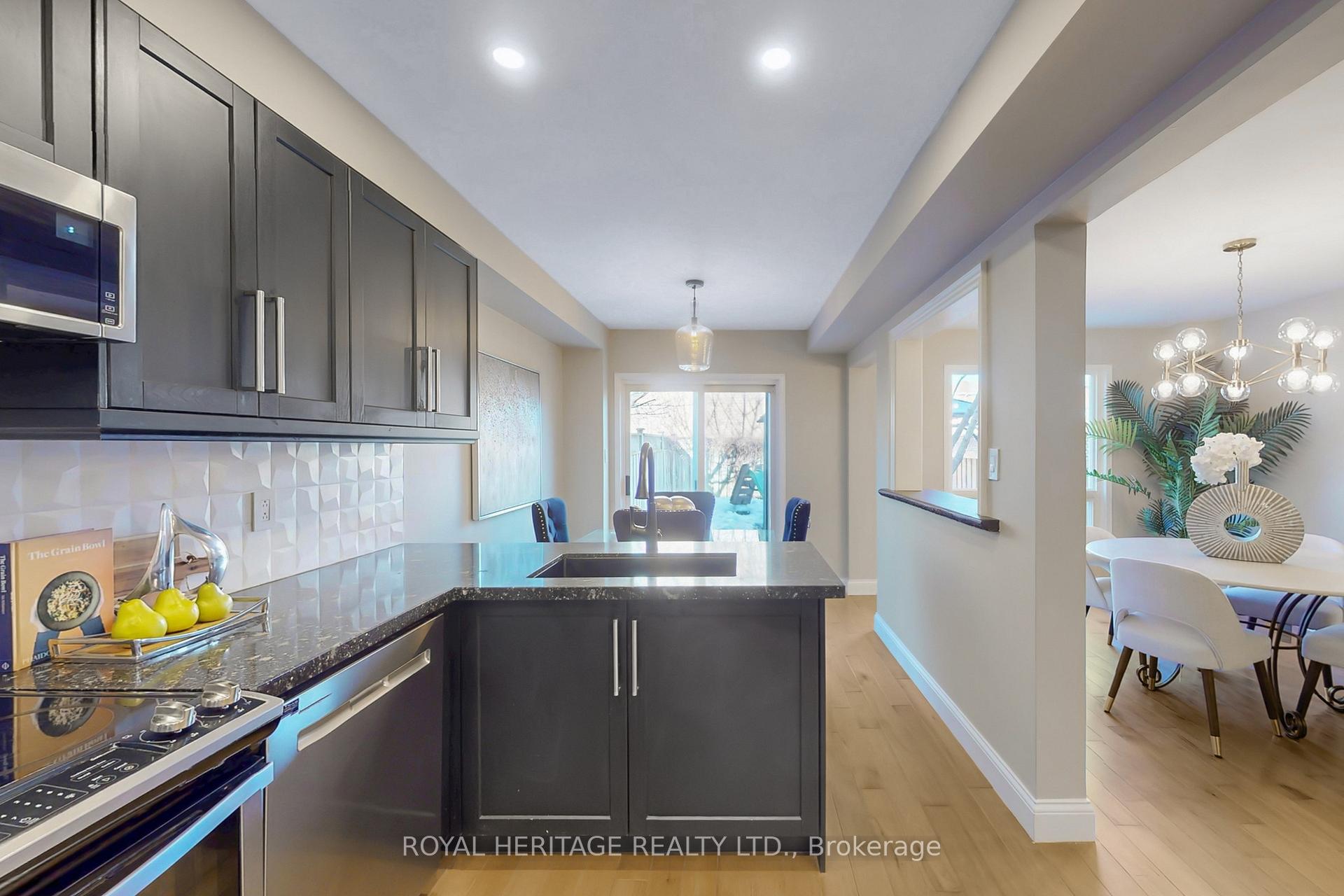 Photo 13 of 64 Booth Crescent, Ajax, Central — HOMEH