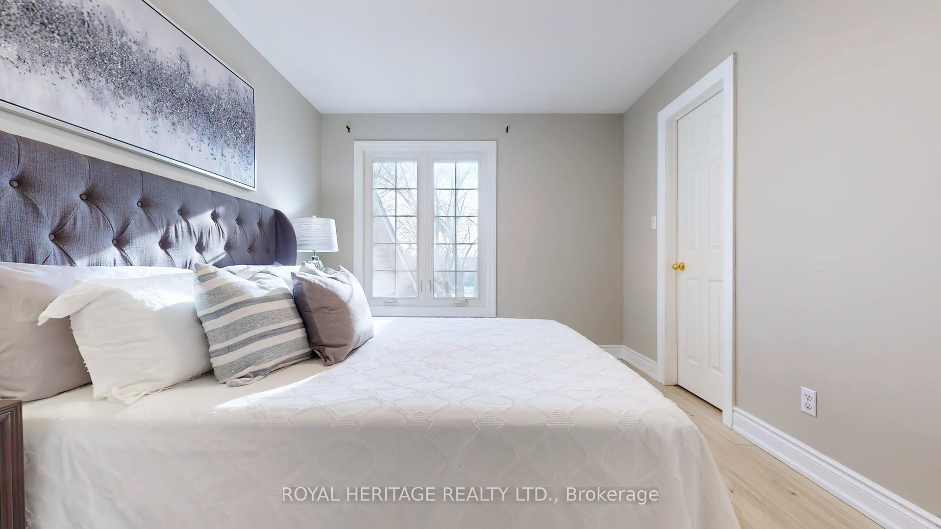 Photo 19 of 64 Booth Crescent, Ajax, Central — HOMEH