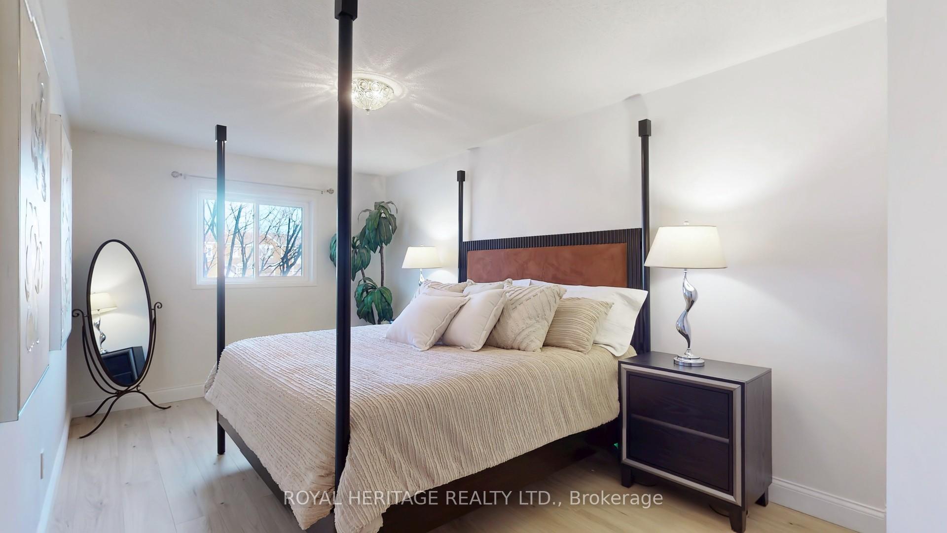 Photo 18 of 64 Booth Crescent, Ajax, Central — HOMEH