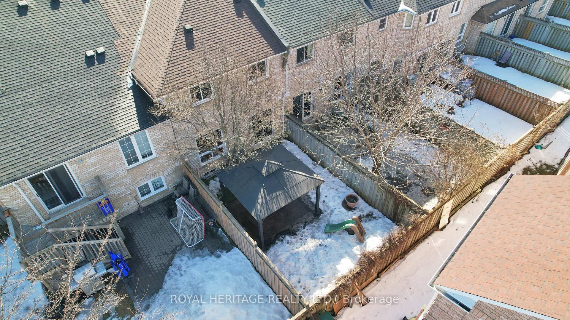 Photo 37 of 64 Booth Crescent, Ajax, Central — HOMEH