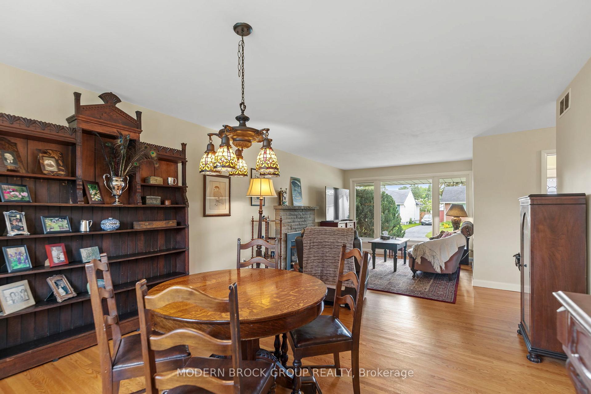 Photo 10 of 758 Royal Crescent, Prescott — HOMEH