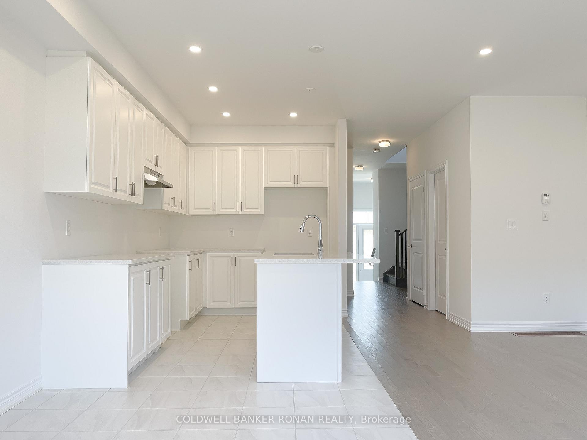 Photo 15 of 17 Milady Crescent, Barrie, Rural Barrie Southeast — HOMEH