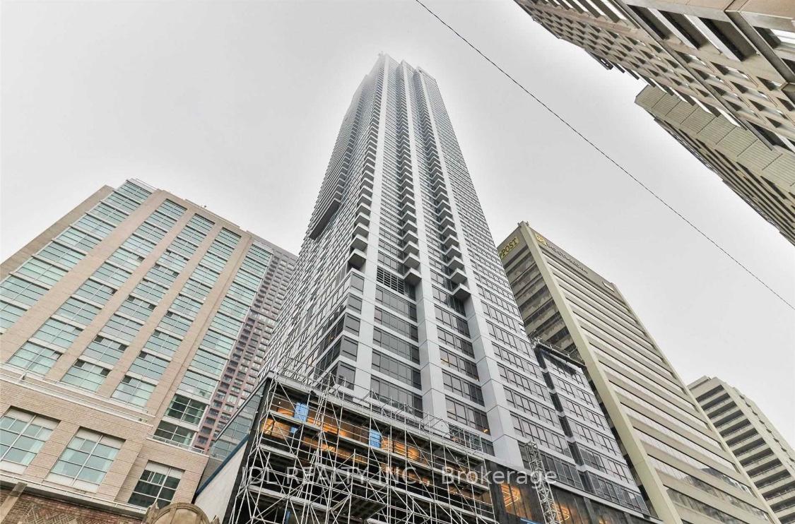 Photo 3 of Unit 4701, 395 Bloor Street E, Toronto, North St. James Town — HOMEH