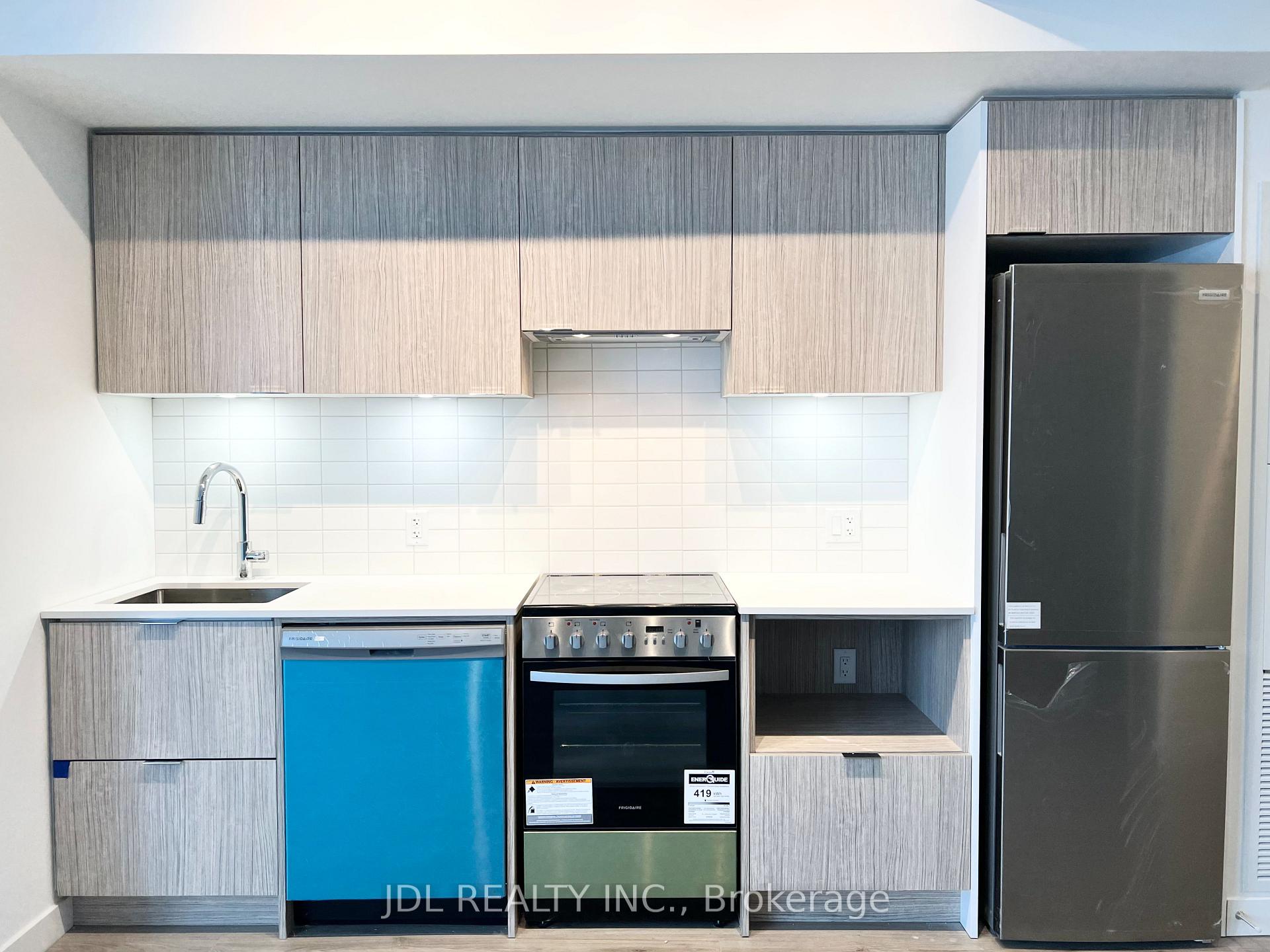 Photo 6 of Unit 4701, 395 Bloor Street E, Toronto, North St. James Town — HOMEH