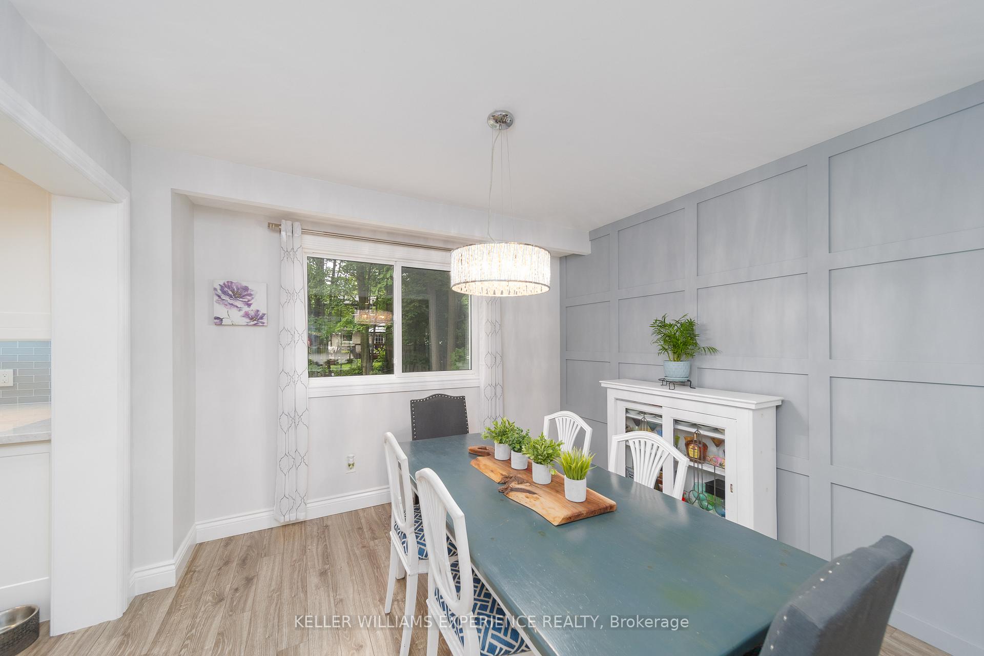 Photo 4 of 2 Hailey Hollow, Barrie, Letitia Heights — HOMEH