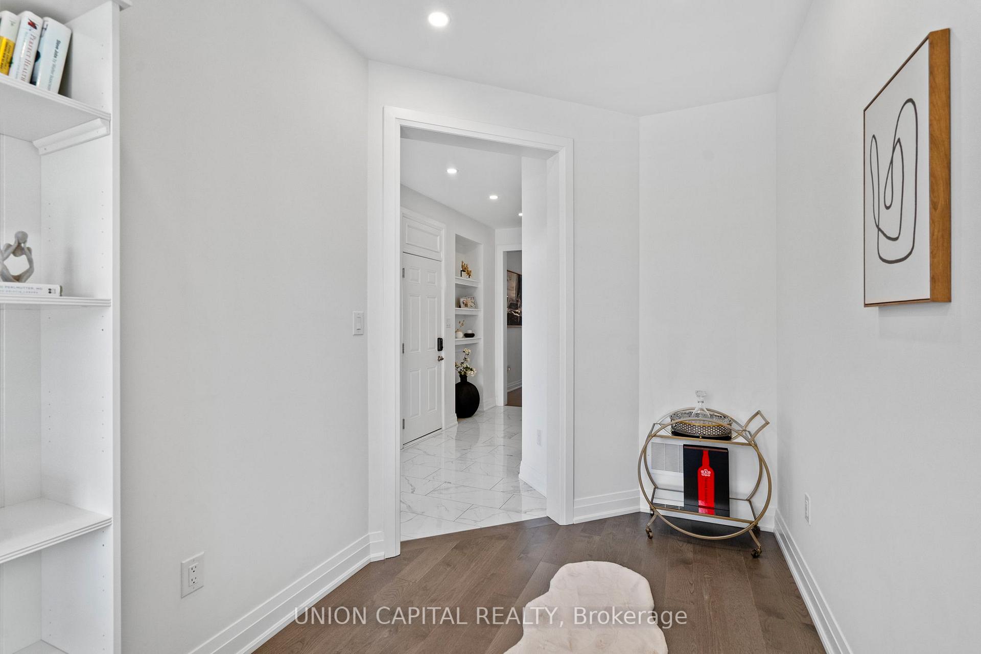 Photo 4 of 17 Broden Crescent, Whitby, Rural Whitby — HOMEH
