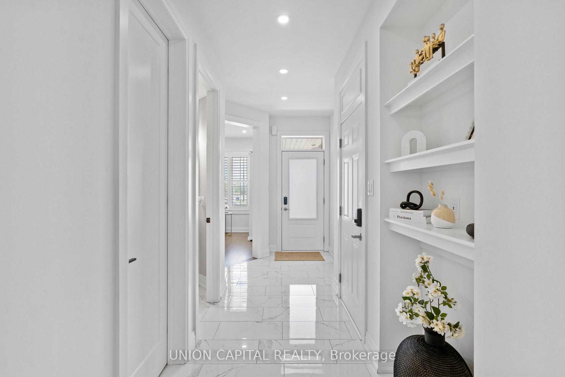 Photo 6 of 17 Broden Crescent, Whitby, Rural Whitby — HOMEH