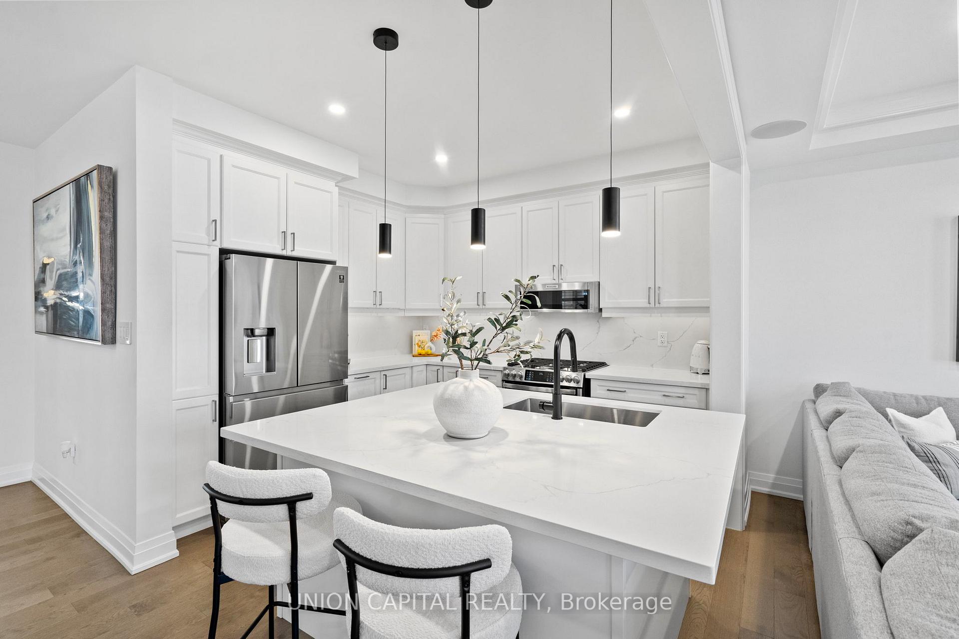 Photo 18 of 17 Broden Crescent, Whitby, Rural Whitby — HOMEH