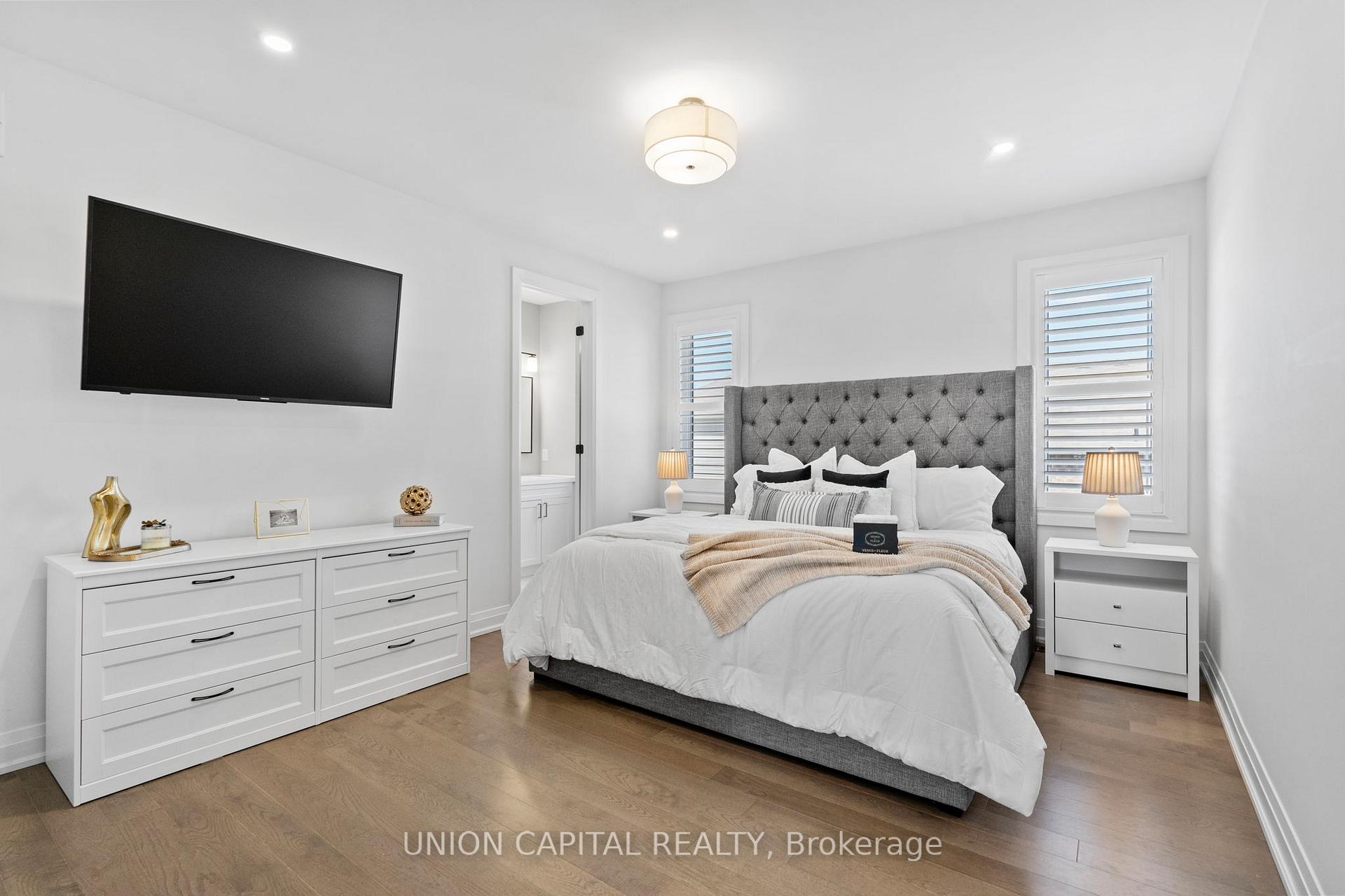 Photo 23 of 17 Broden Crescent, Whitby, Rural Whitby — HOMEH
