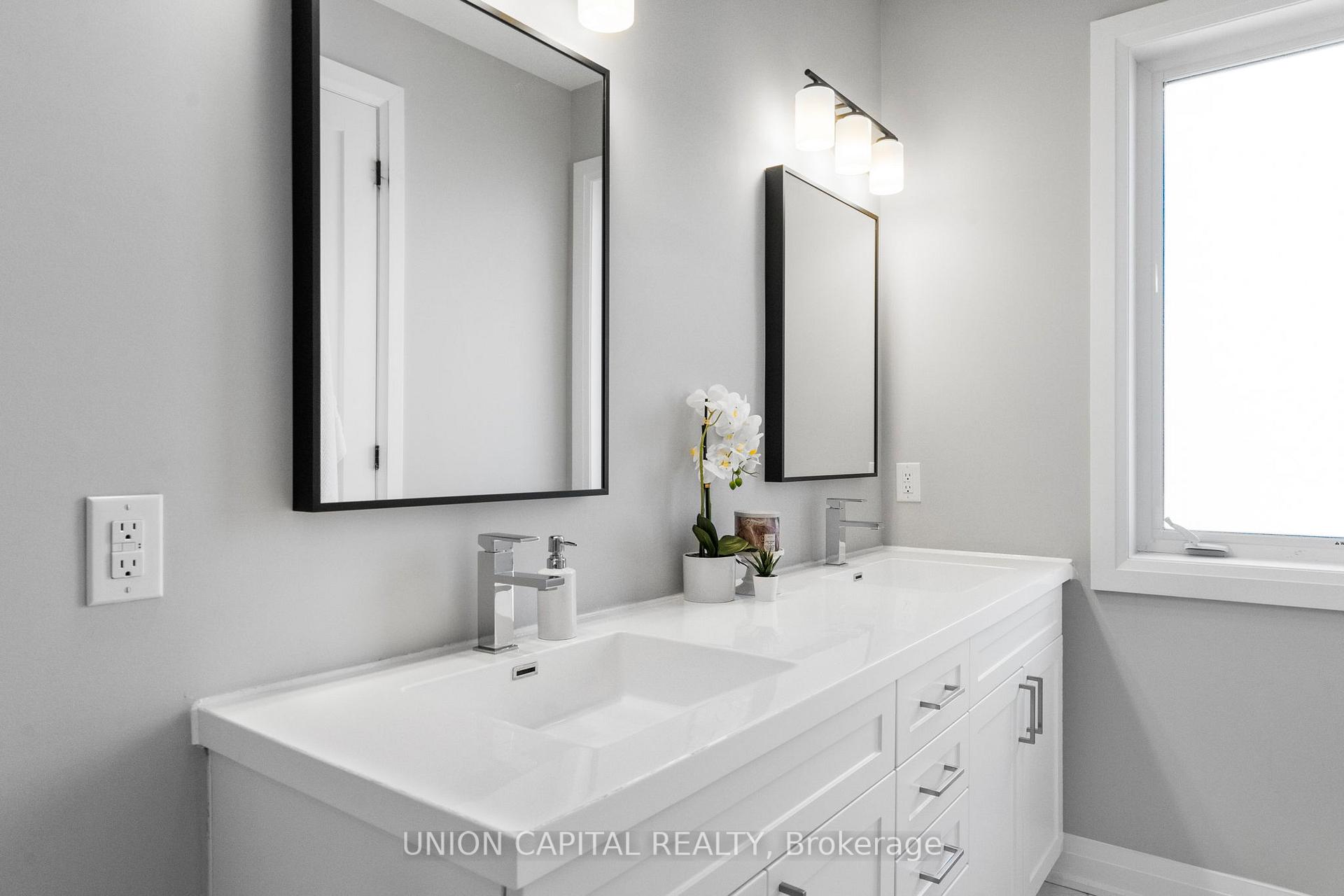 Photo 26 of 17 Broden Crescent, Whitby, Rural Whitby — HOMEH