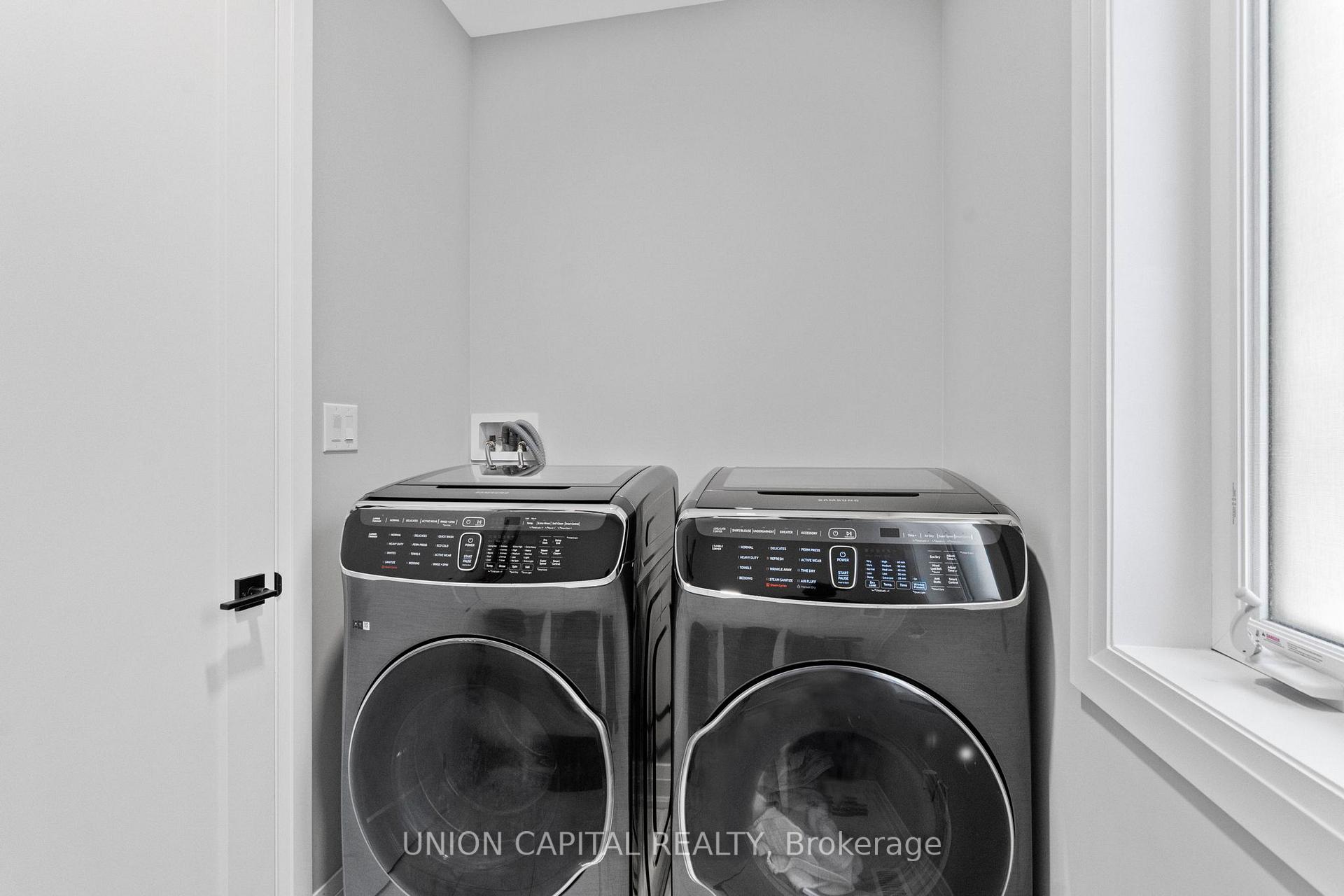 Photo 28 of 17 Broden Crescent, Whitby, Rural Whitby — HOMEH
