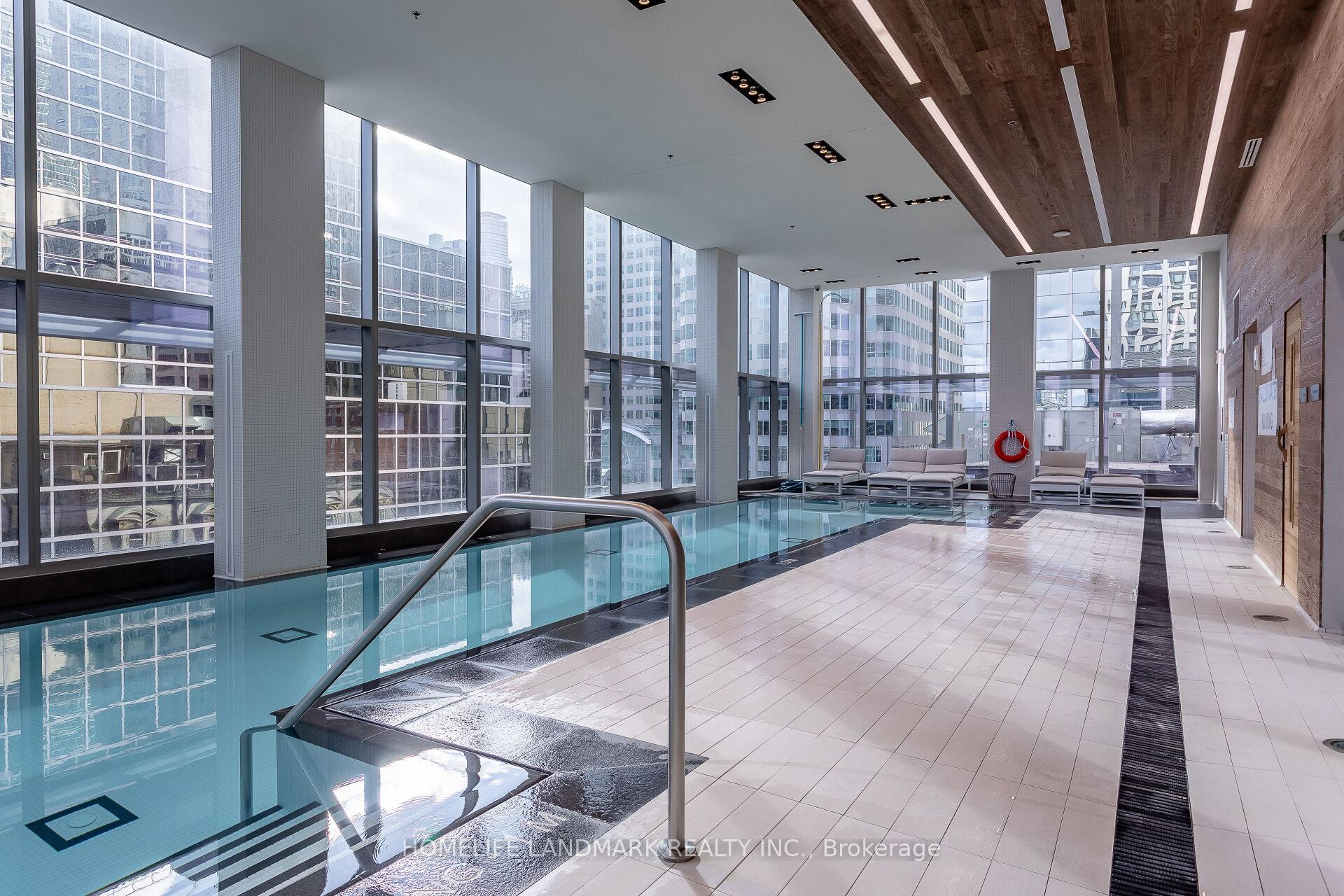 Photo 7 of Unit 1002, 88 Scott Street, Toronto, Church-Yonge Corridor — HOMEH