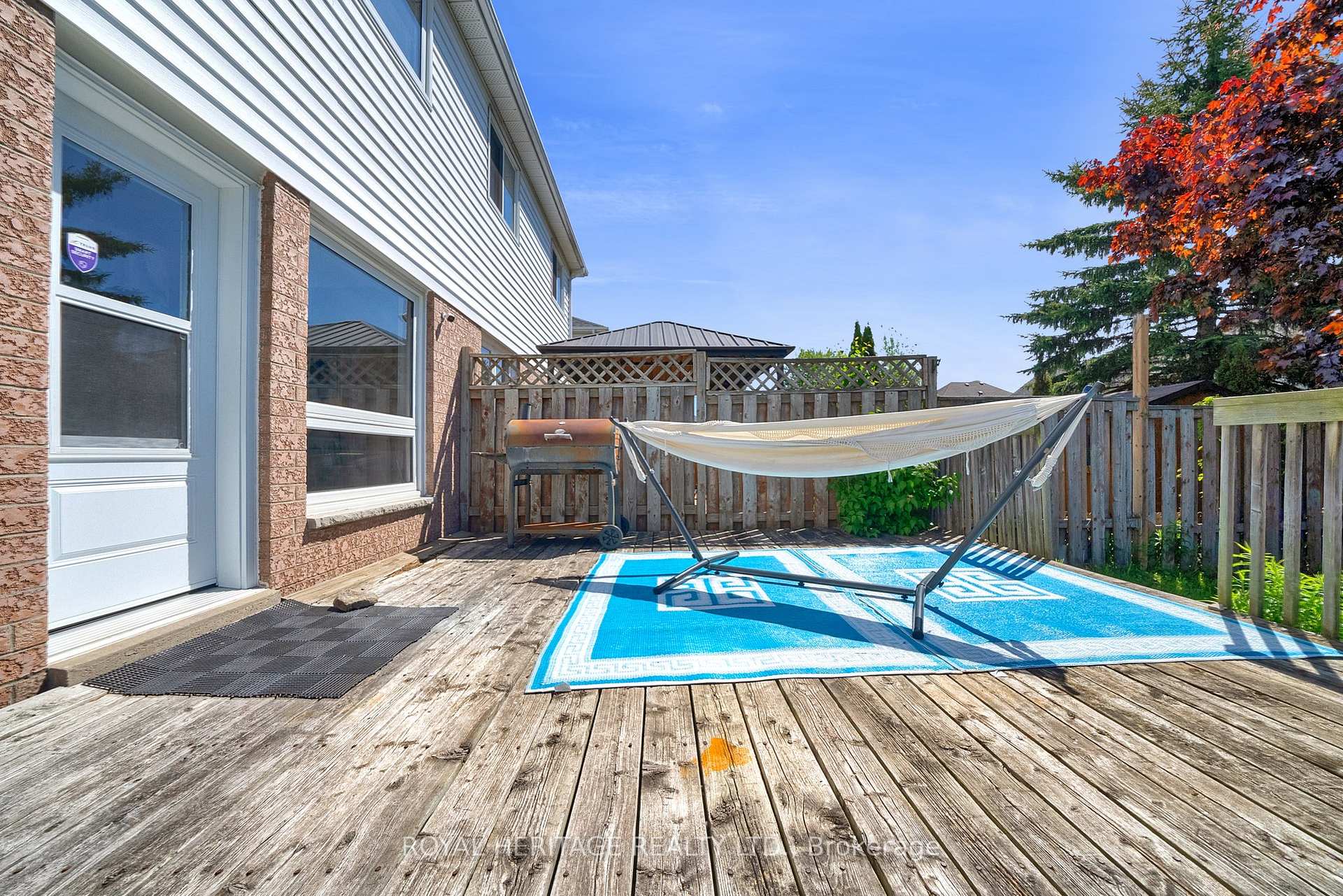 Photo 7 of 130 Brownstone Crescent, Clarington, Courtice — HOMEH