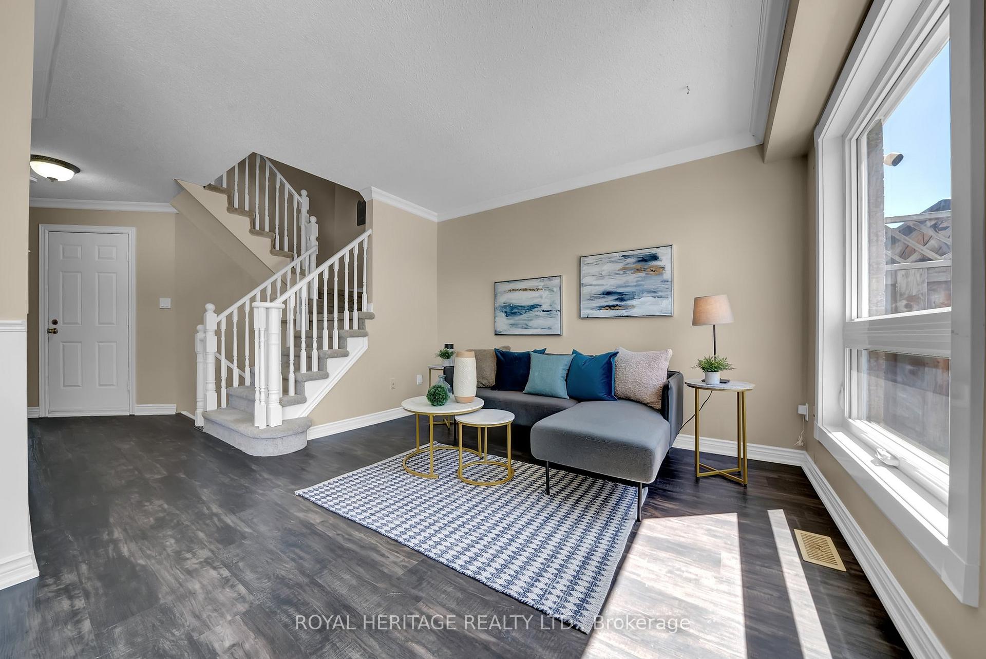 Photo 17 of 130 Brownstone Crescent, Clarington, Courtice — HOMEH