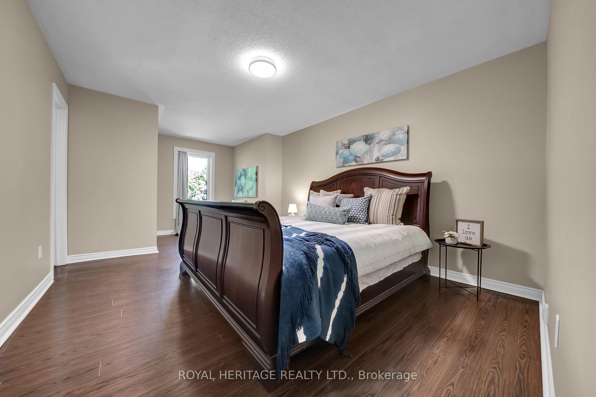 Photo 9 of 130 Brownstone Crescent, Clarington, Courtice — HOMEH